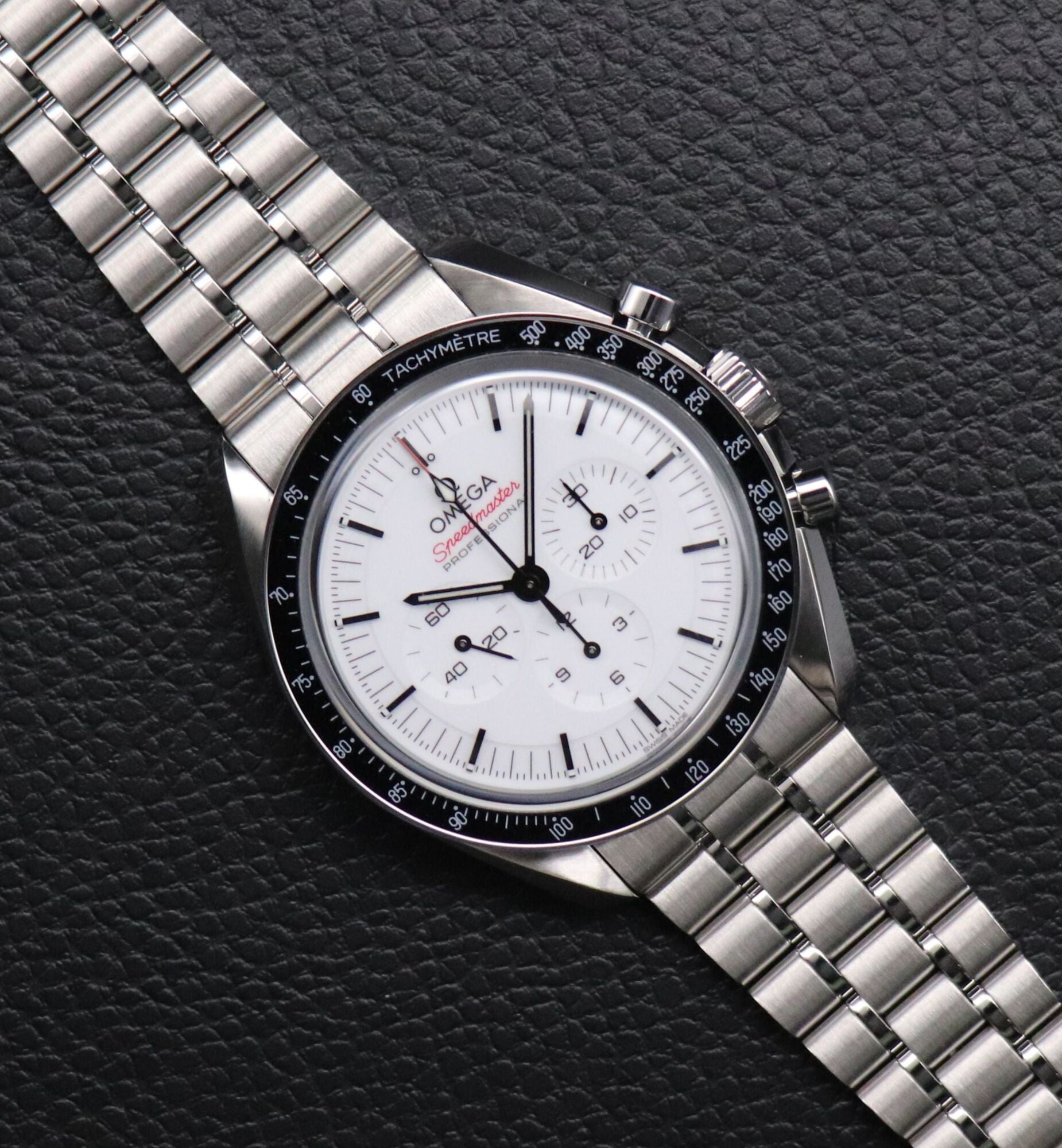 Omega Speedmaster Professional Moonwatch 310.30.42.50.04.001 Fullset 2024 Box+Papers