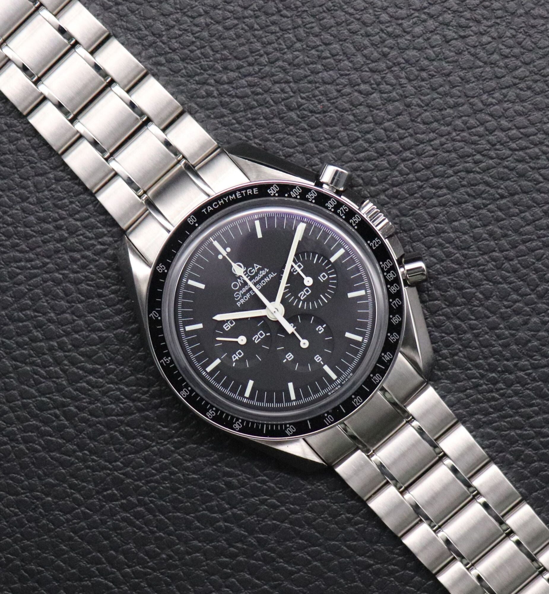 Omega Speedmaster Moonwatch 3572.50 Glass Bottom 2005