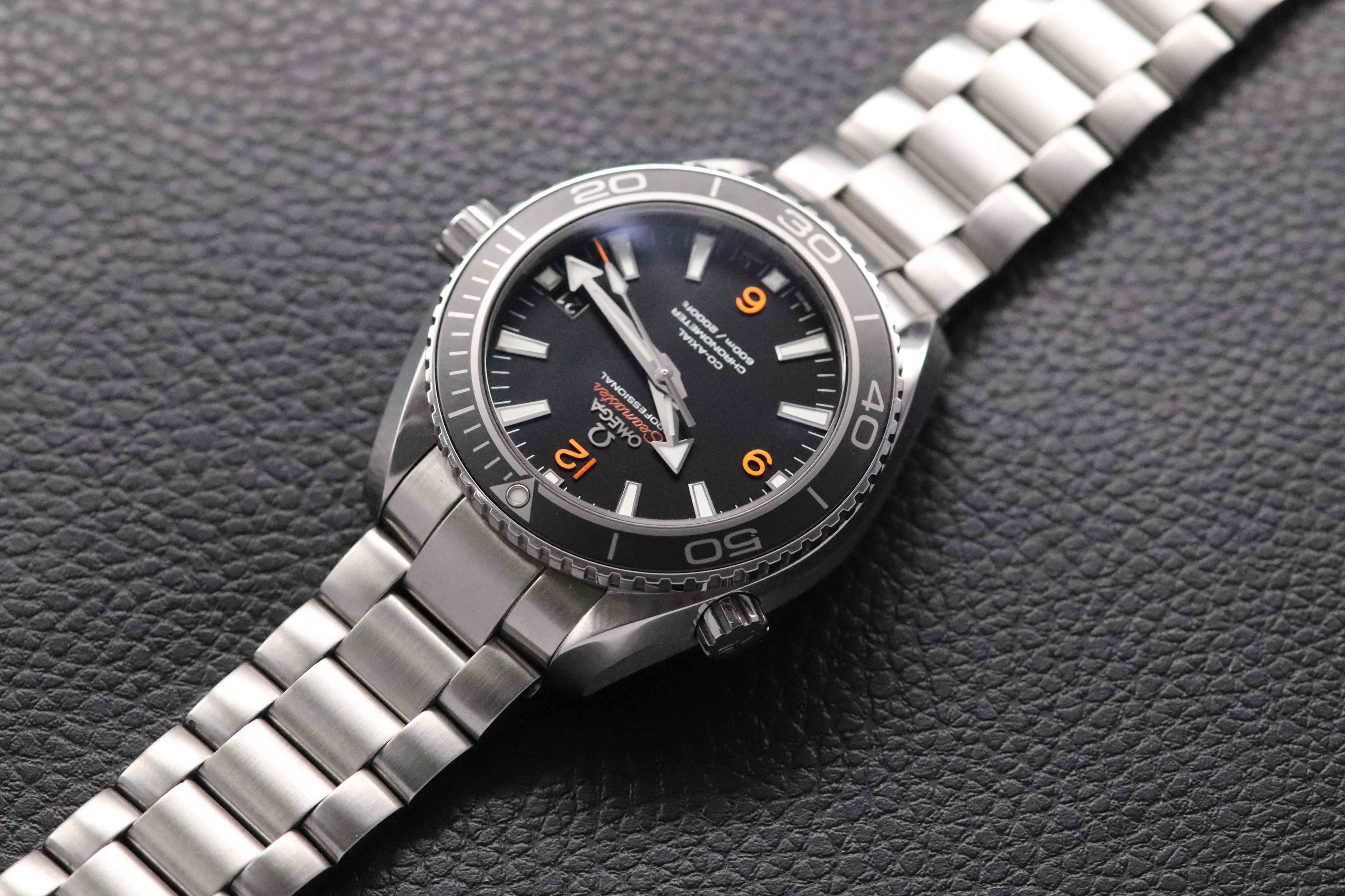 Omega Seamaster Planet Ocean 232.30.42.21.01.003 Papers 2014