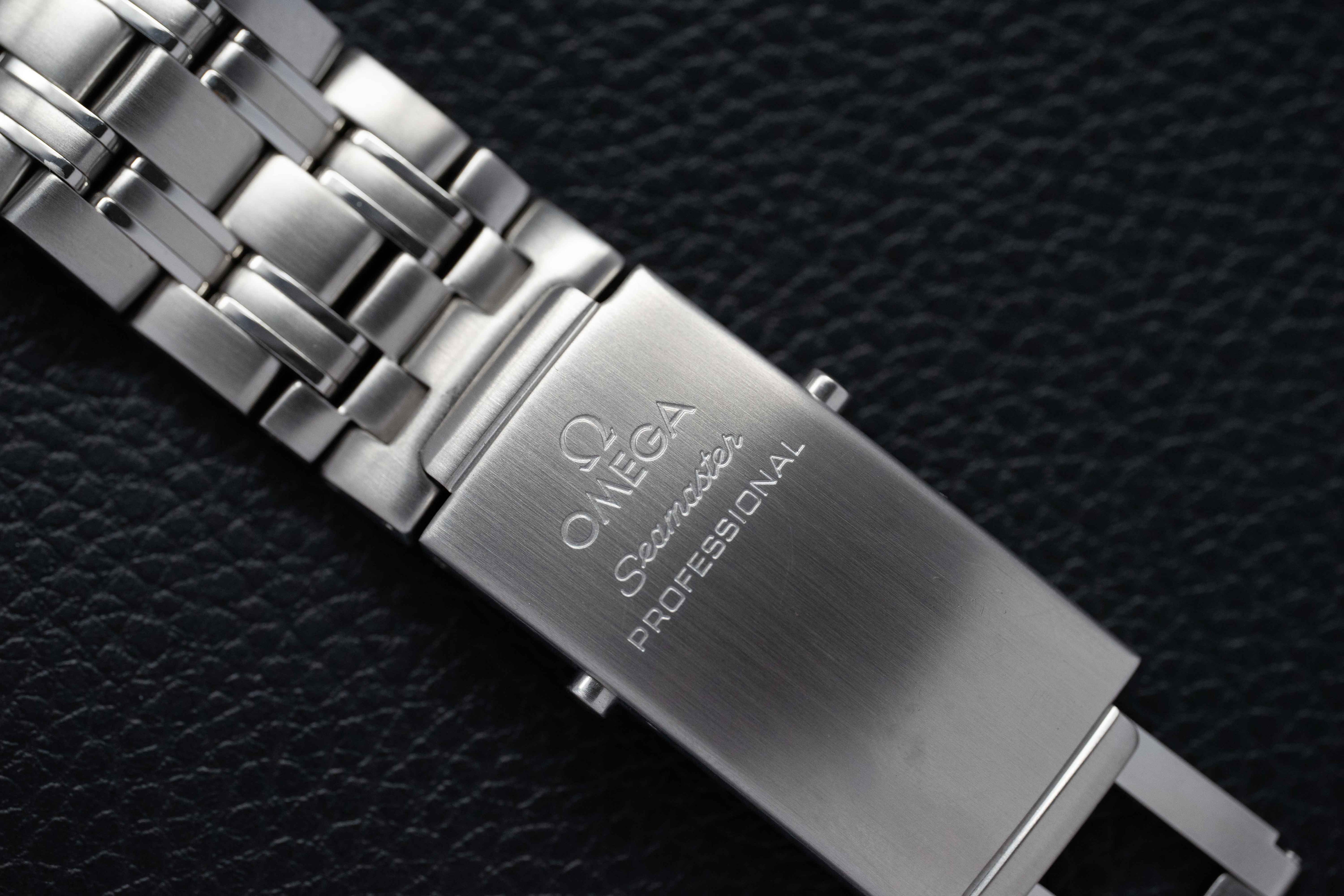 Omega Seamaster 212.30.41.20.01.002 Papers 2011