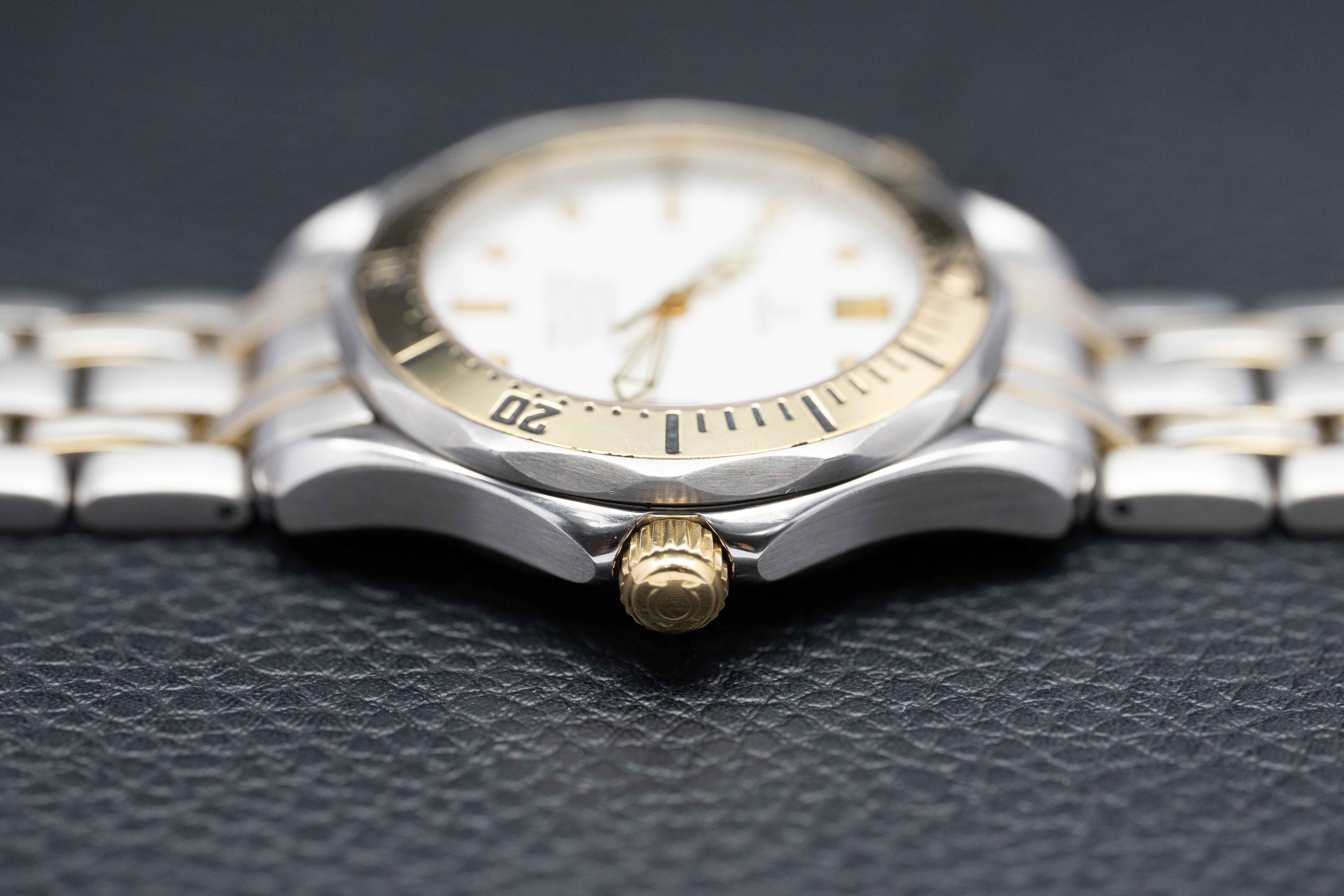 Omega Seamaster 300 2352.20 Steel / Gold 1986