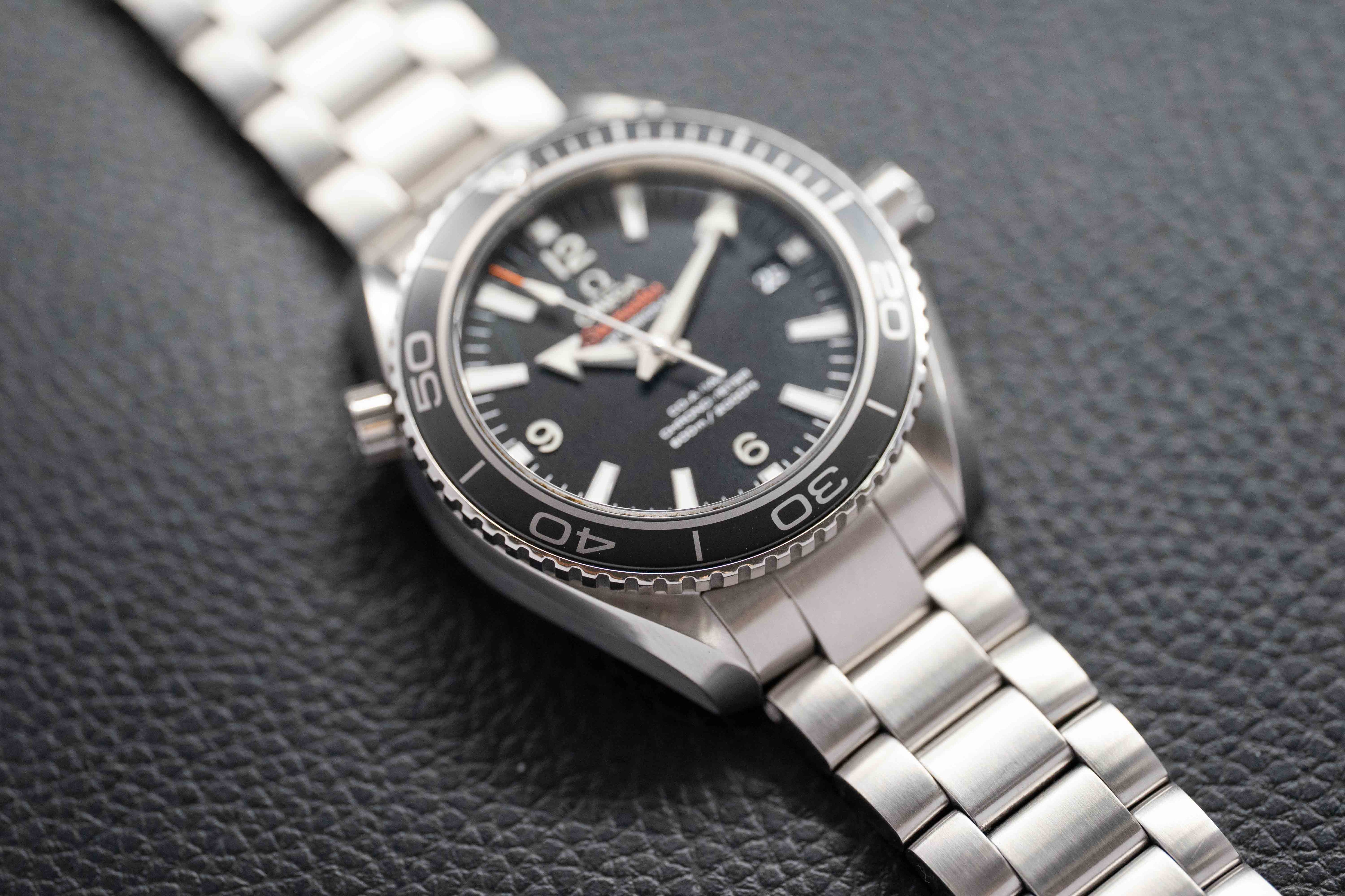 Omega Seamaster Planet Ocean 232.30.42.21.01.001 Papers 2013