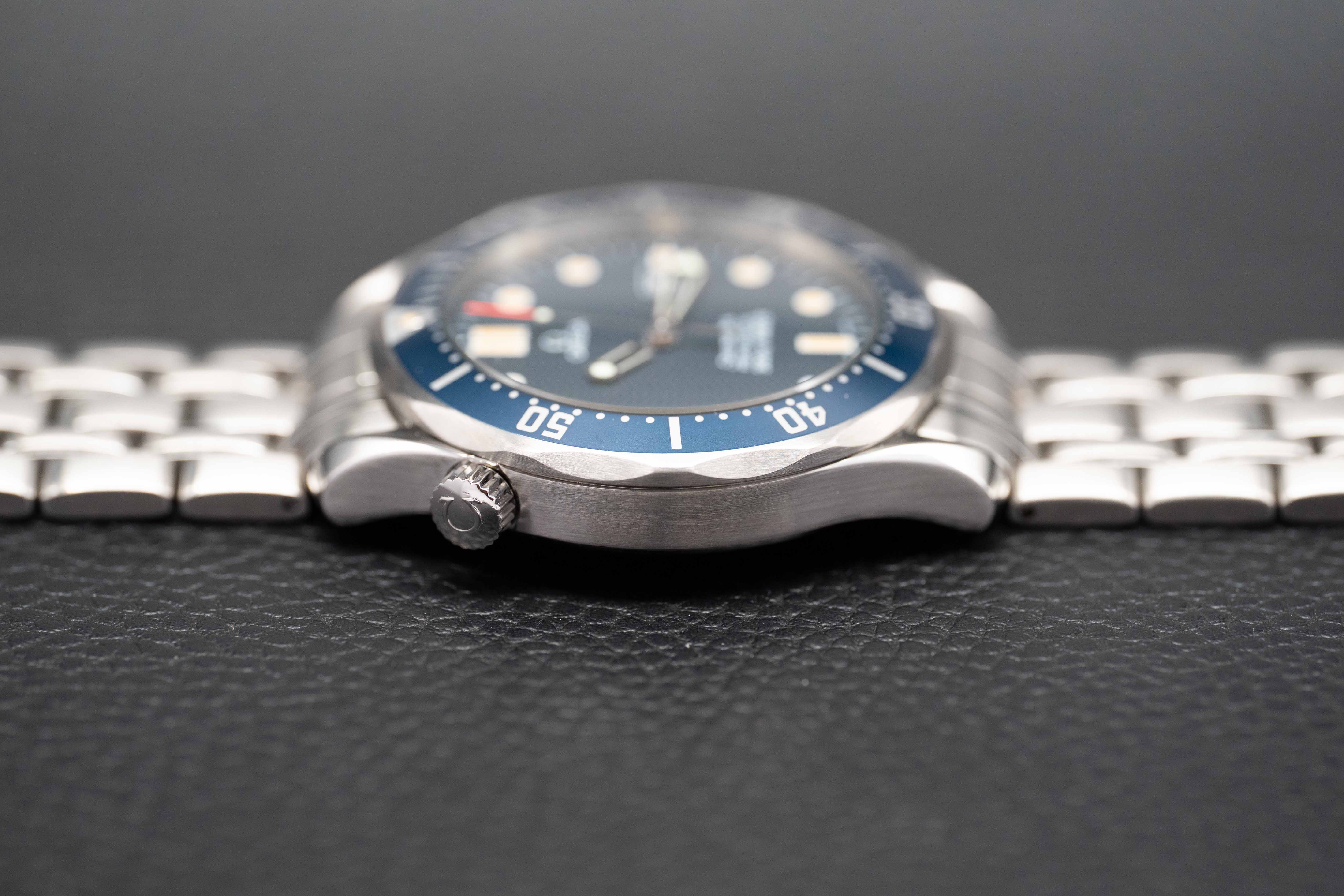 Omega Seamaster James Bond 2541.80 Papers 1998