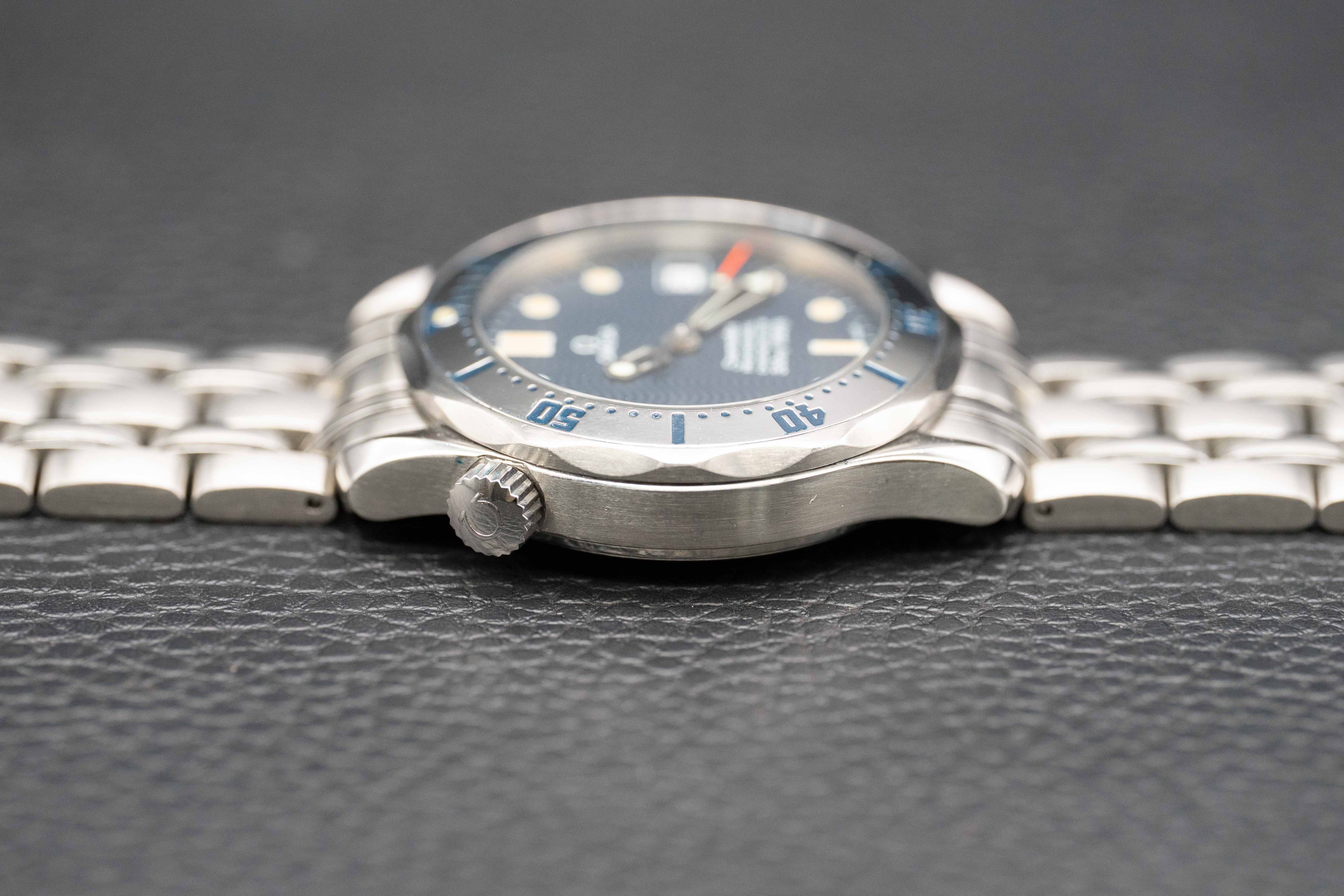 Omega Seamaster 300 2552.80 Blue Dial 1986