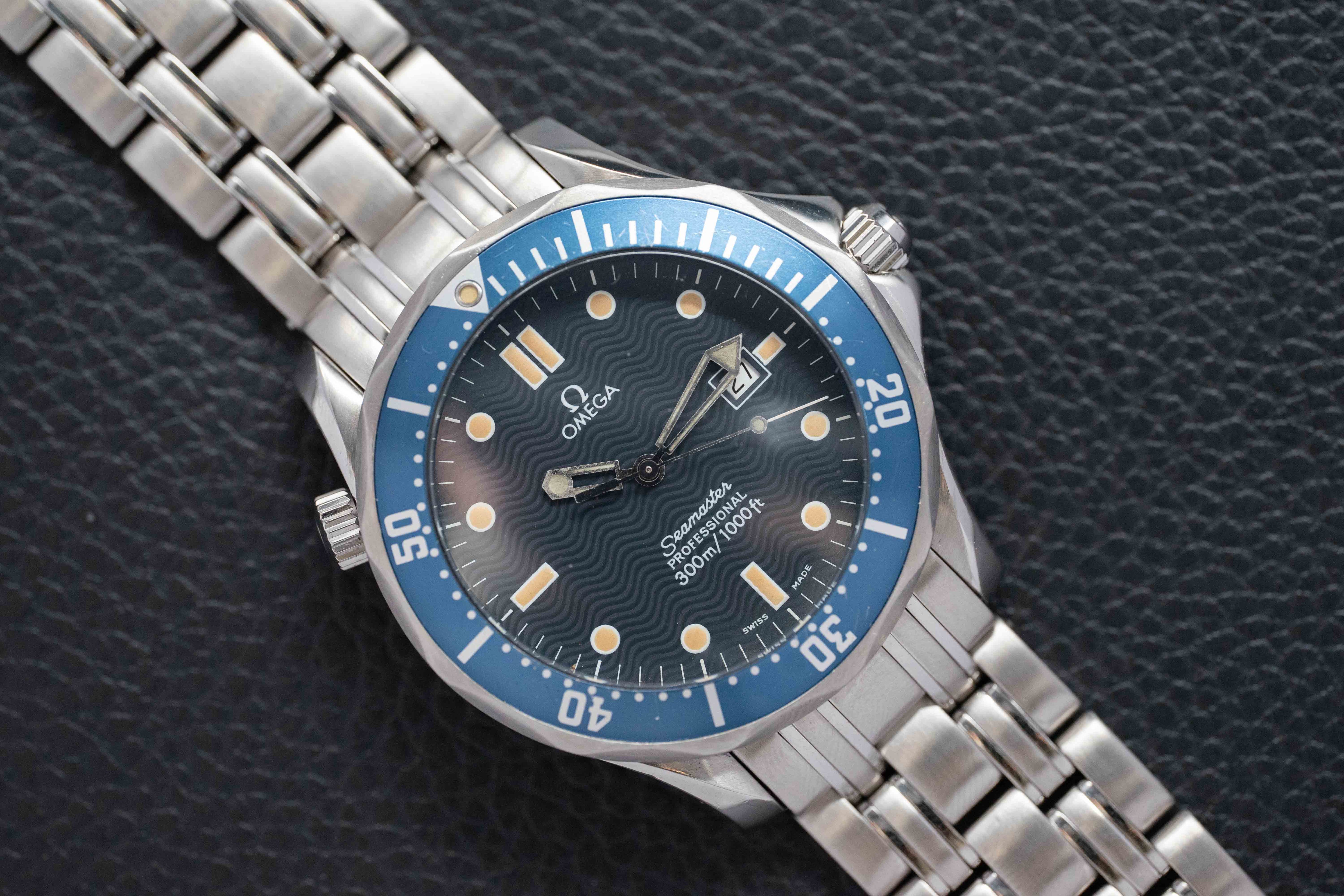 Omega Seamaster James Bond 2541.80 Blue 1995
