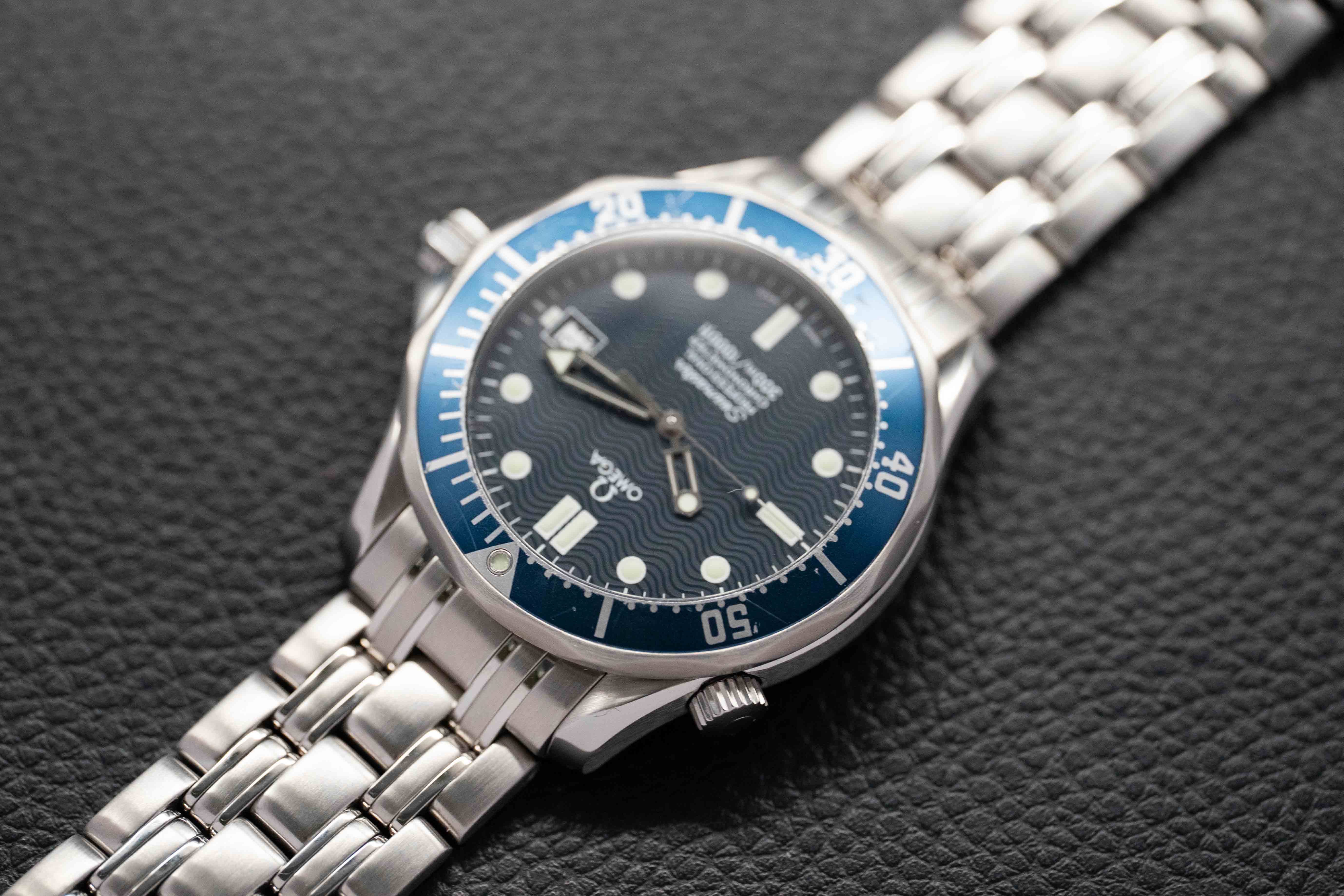 Omega Seamaster 2531.80 James Bond 2001 Papers