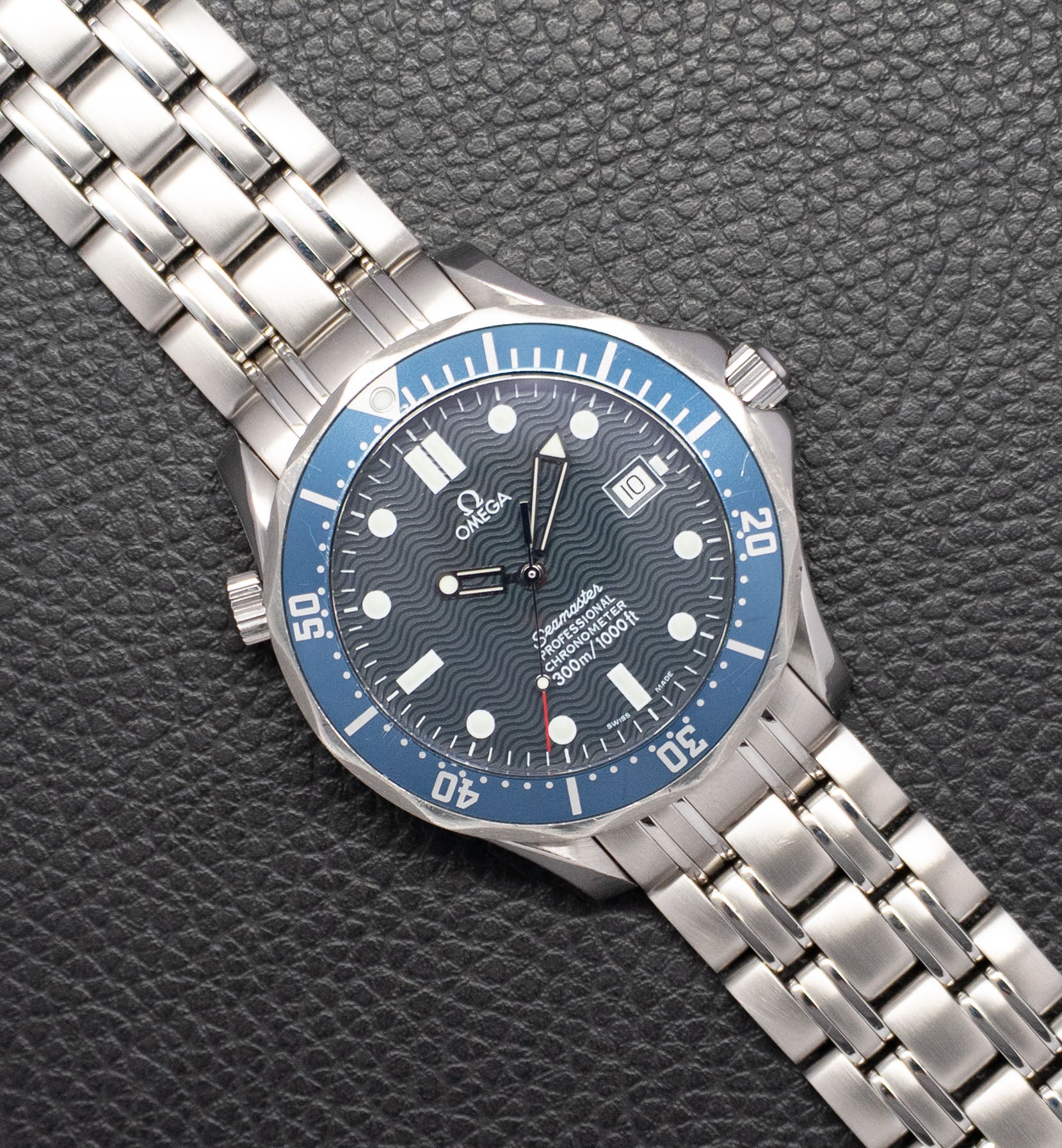 Omega Seamaster 2531.80 James Bond 2006 Papers