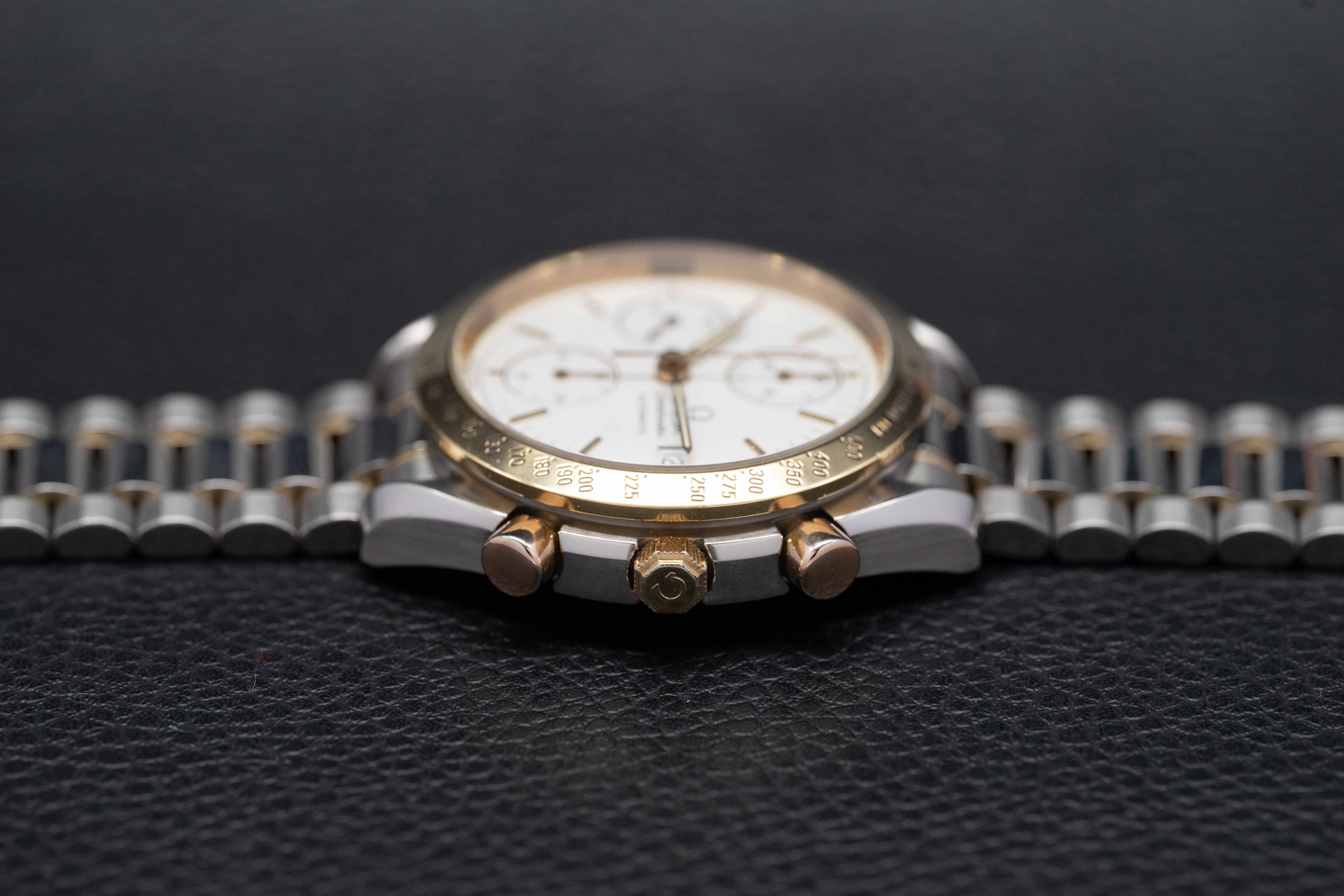 Omega Speedmaster Date 3311.20 Steel/Gold 1995