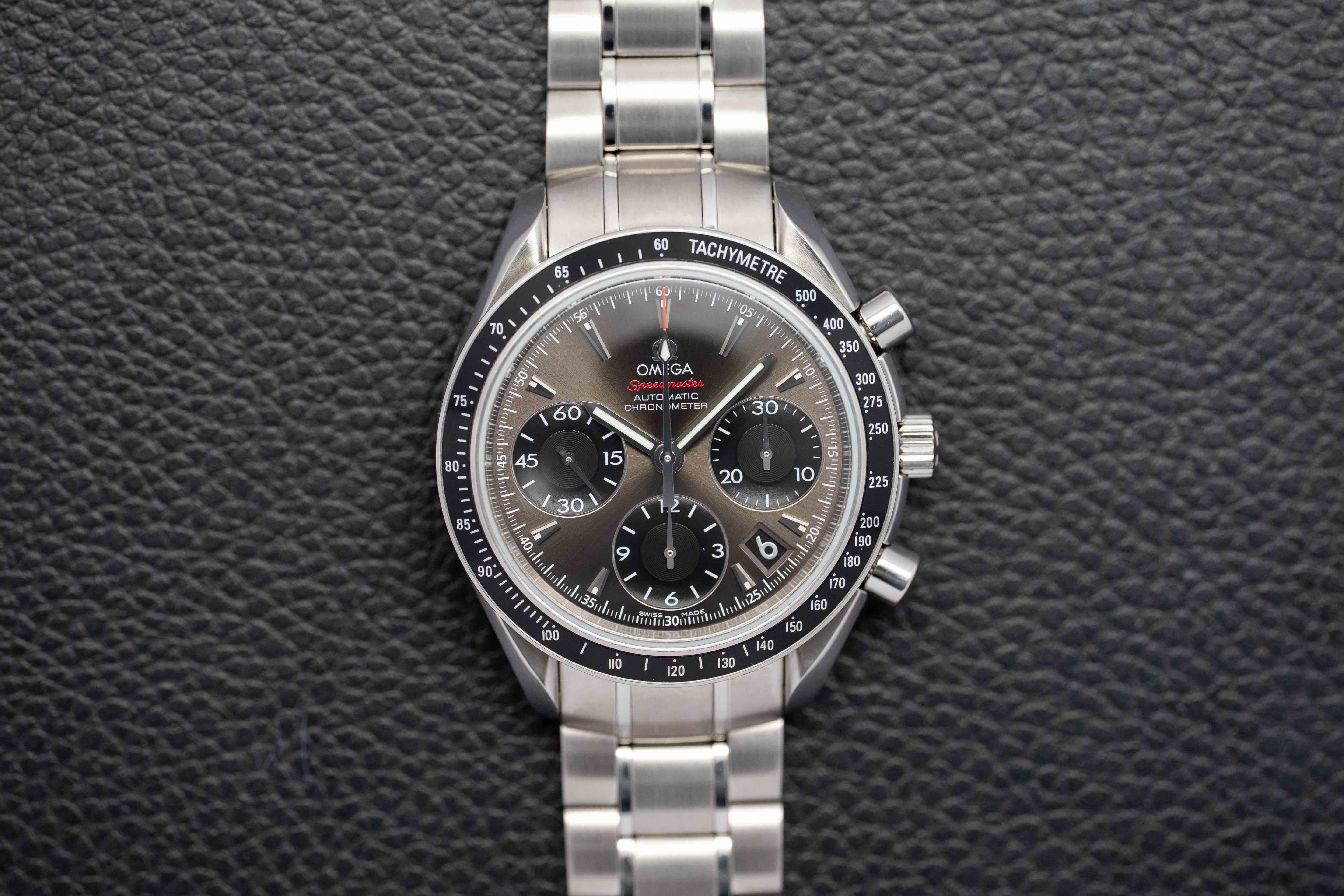 Omega Speedmaster 323.30.40.40.06.001 Fullset 2015 Box+Paper
