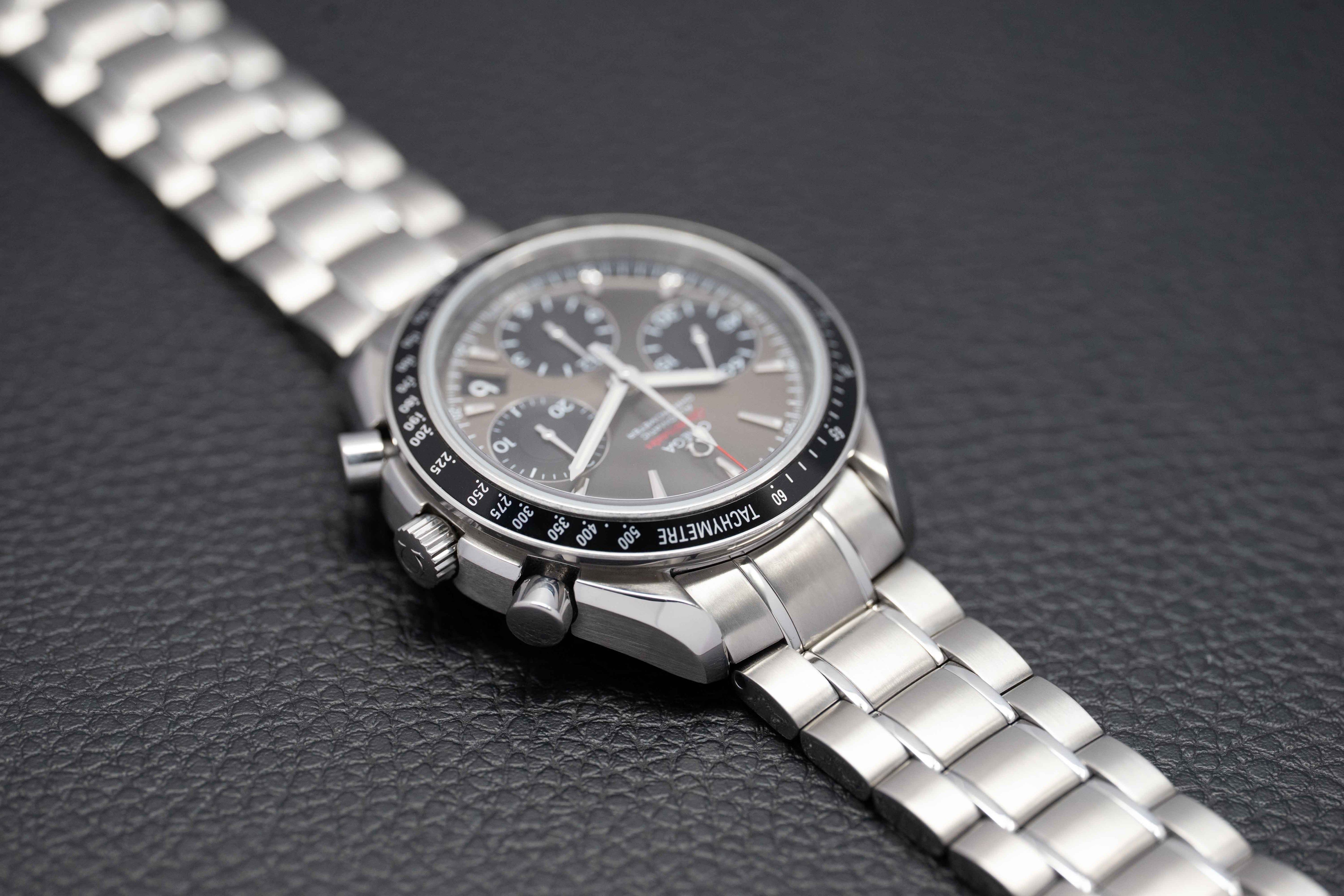 Omega Speedmaster 323.30.40.40.06.001 Fullset 2015 Box+Paper