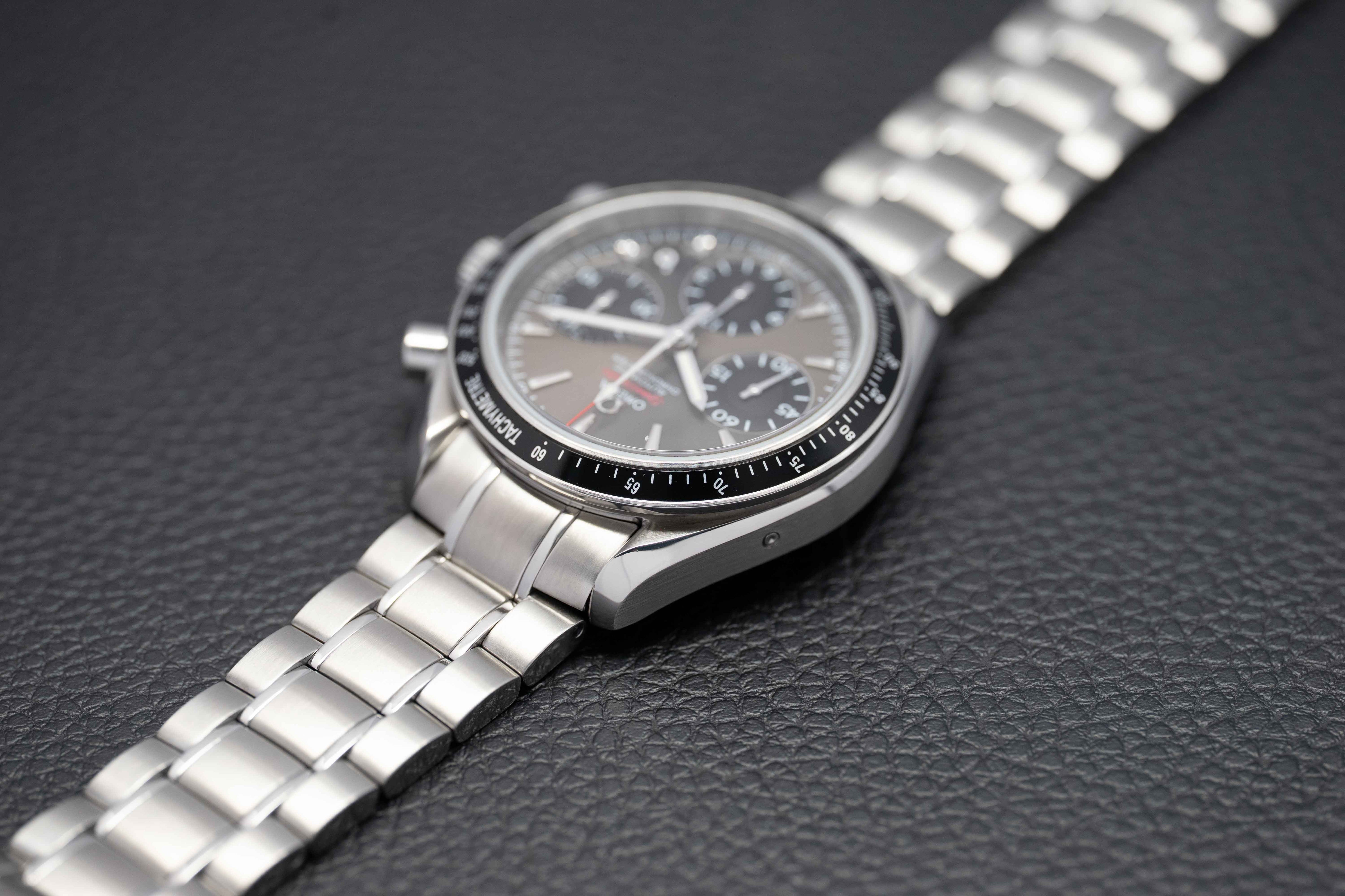 Omega Speedmaster 323.30.40.40.06.001 Fullset 2015 Box+Paper