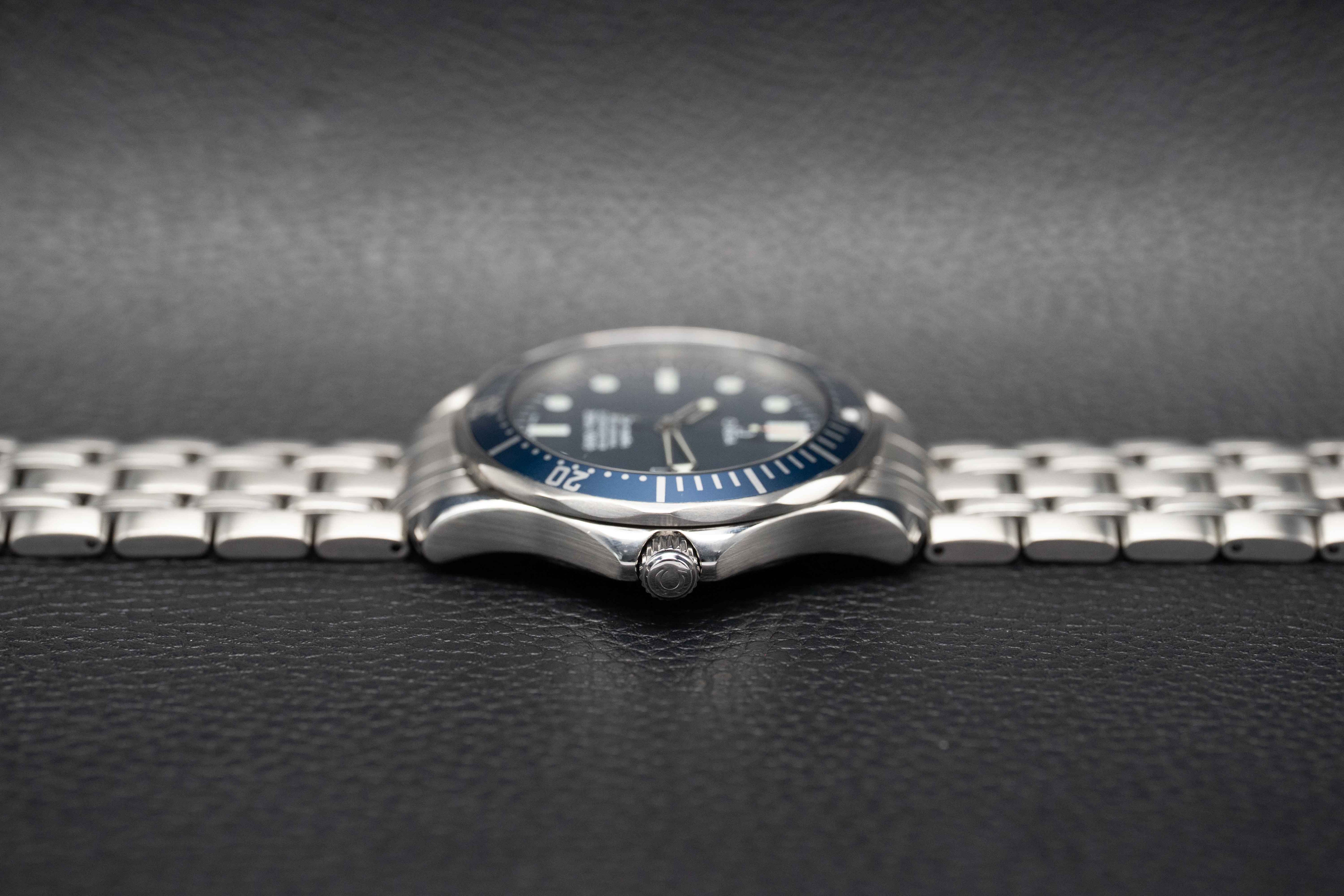 Omega Seamaster James Bond 2531.80 Blue 1994