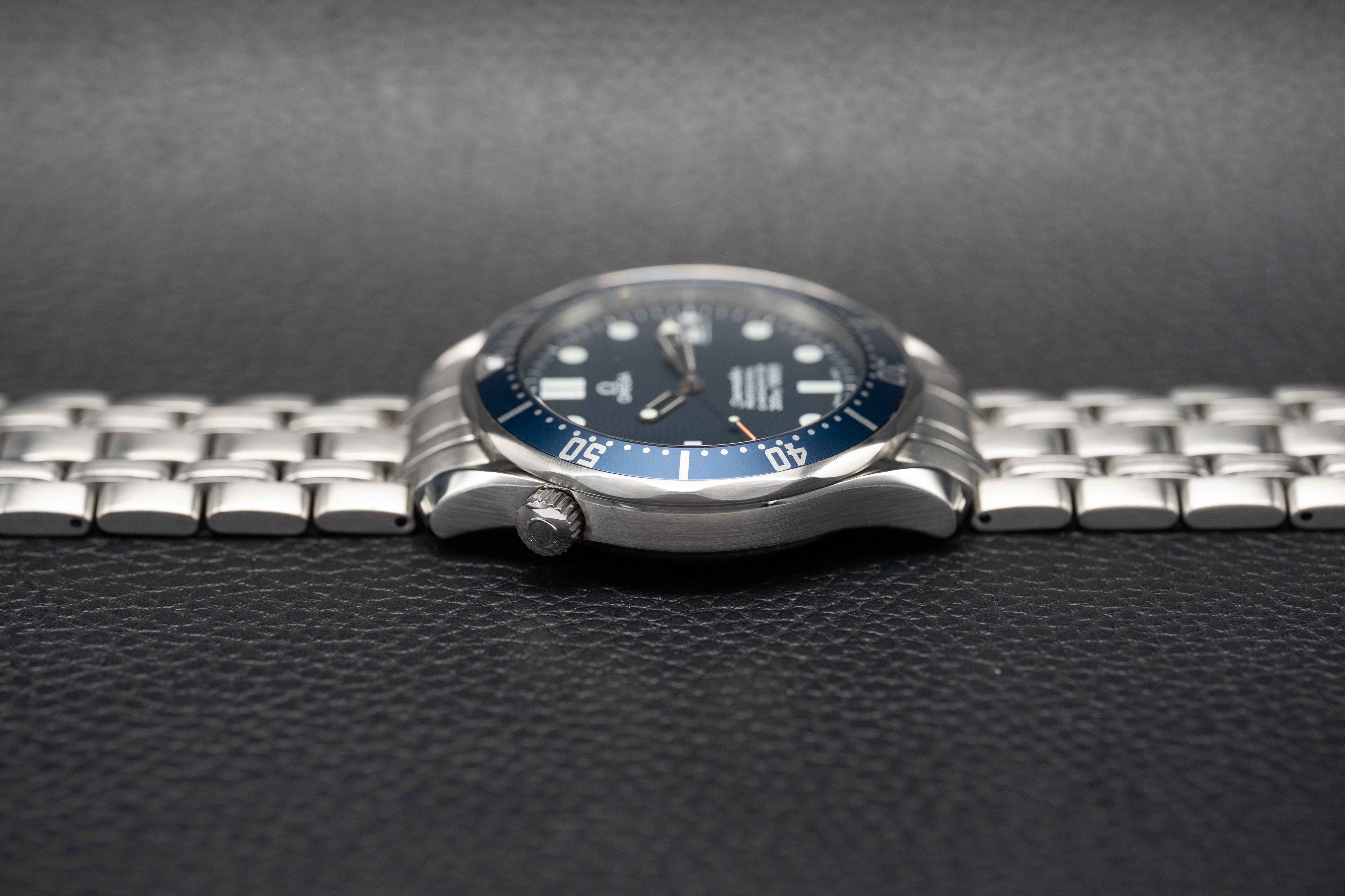 Omega Seamaster James Bond 2531.80 Blue 1994