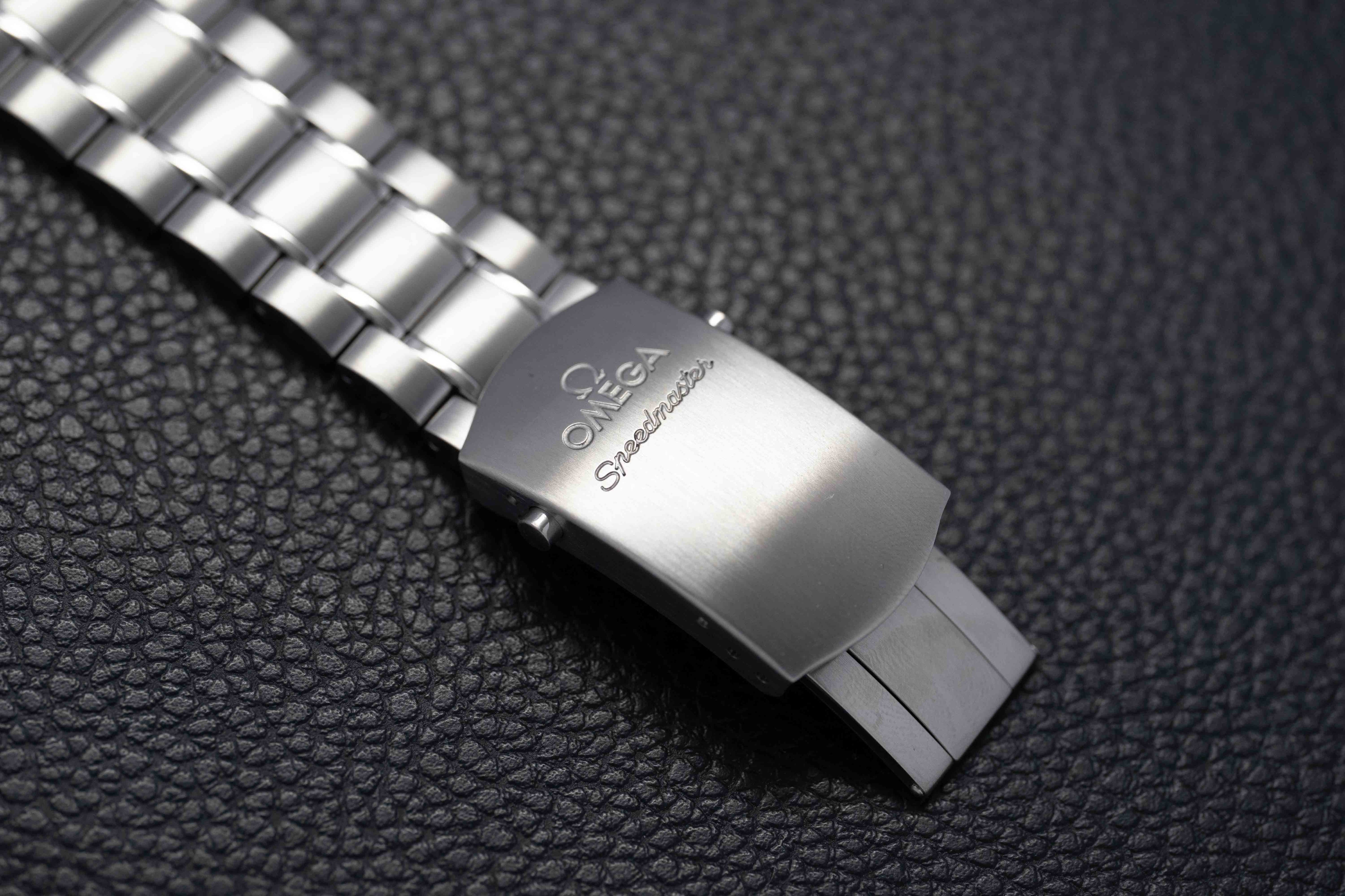 Omega Speedmaster Triple Date 3220.50 Fullset 2009 Box+Paper