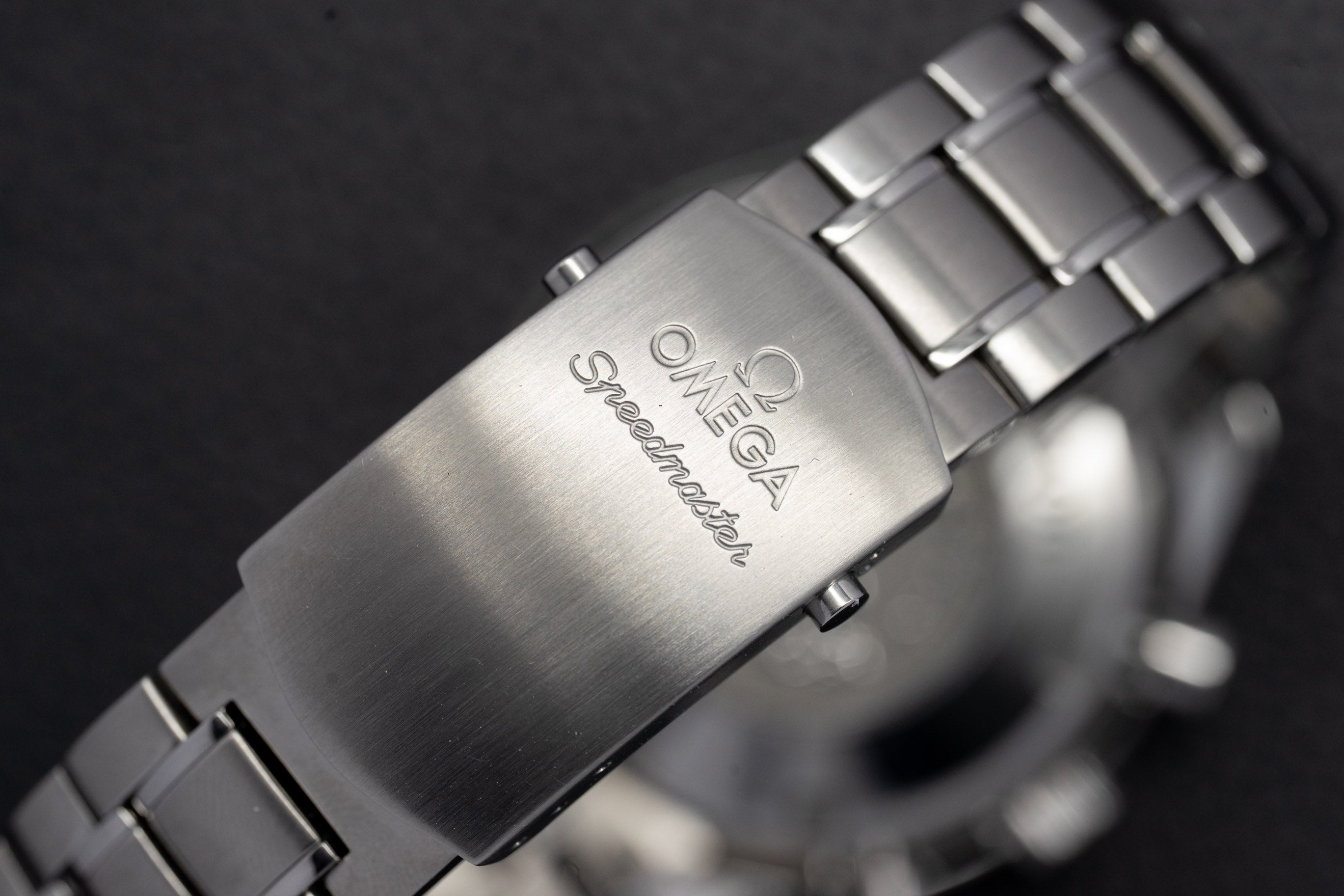 Omega Speedmaster Date 323.10.40.40.02.001 White Dial 2014