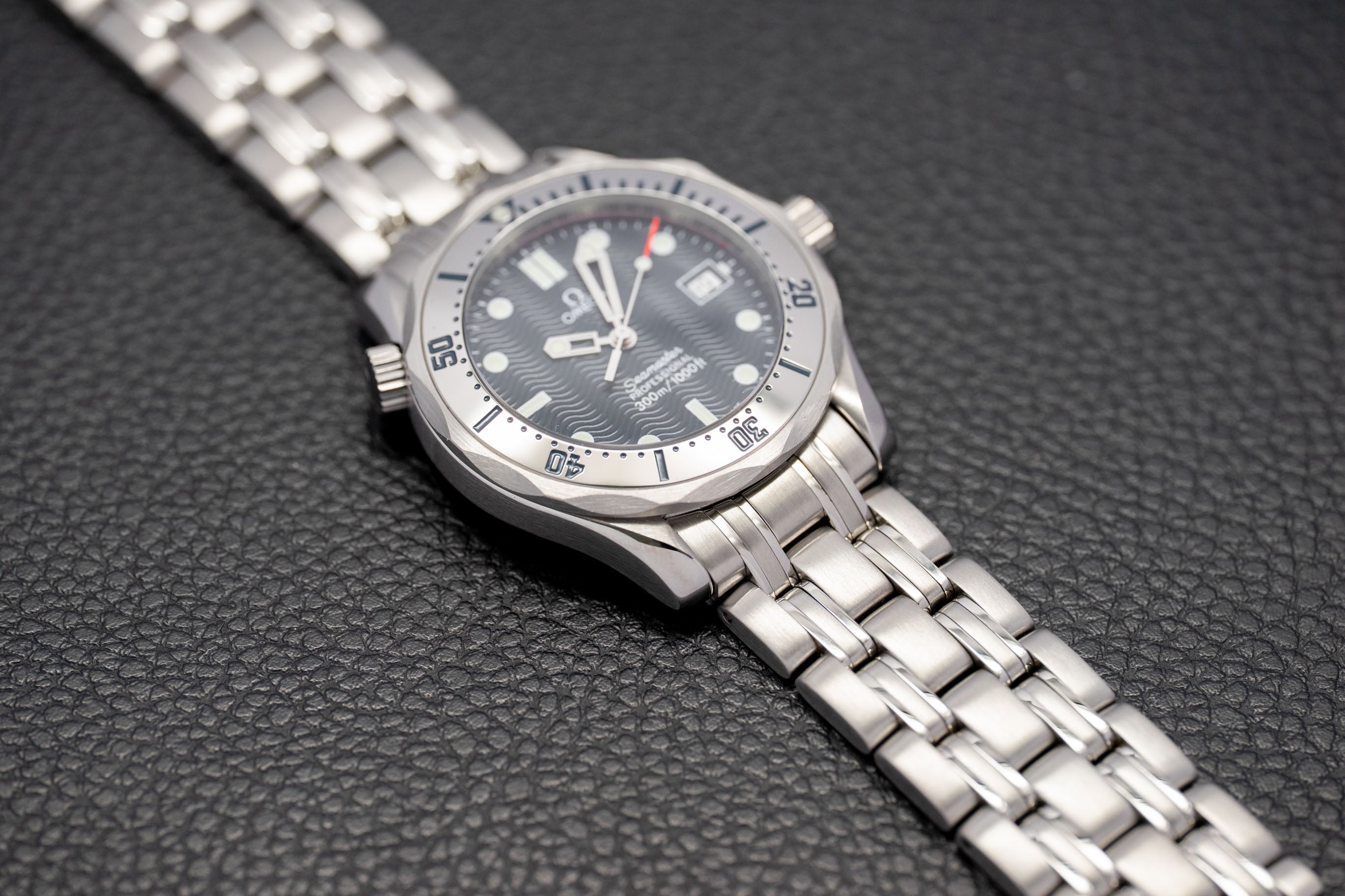 Omega Seamaster 300 2562.80 Fullset 1999 Box+Papers