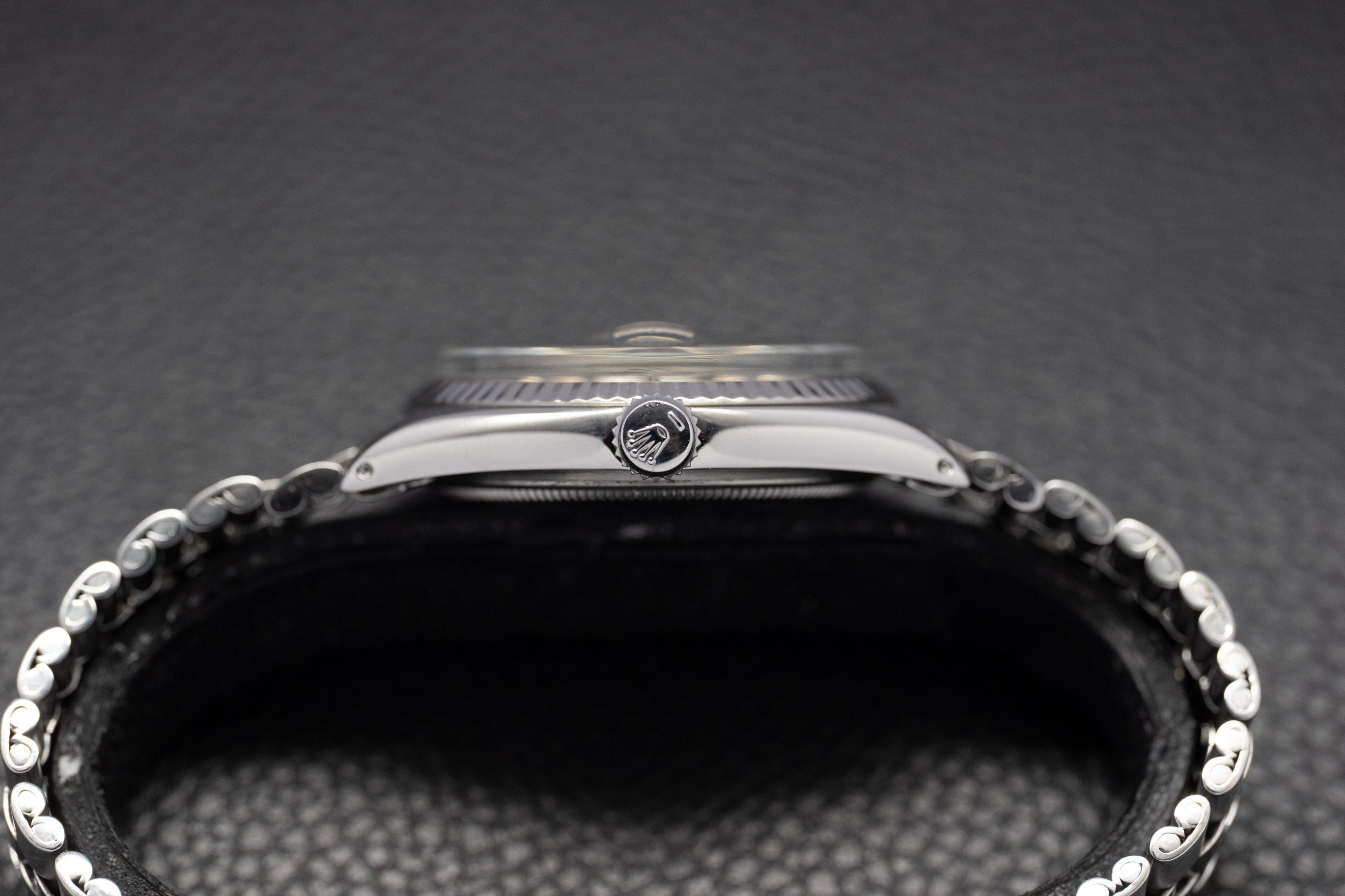 Rolex Datejust 1601 Black Dial 1969 Box