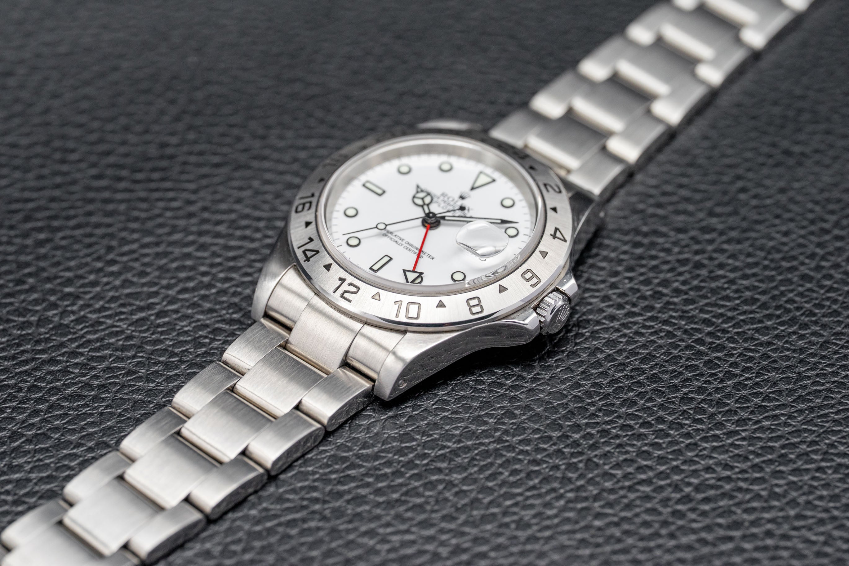 Rolex Explorer 2 Polar 16570 Fullset 2002 Box+Papers
