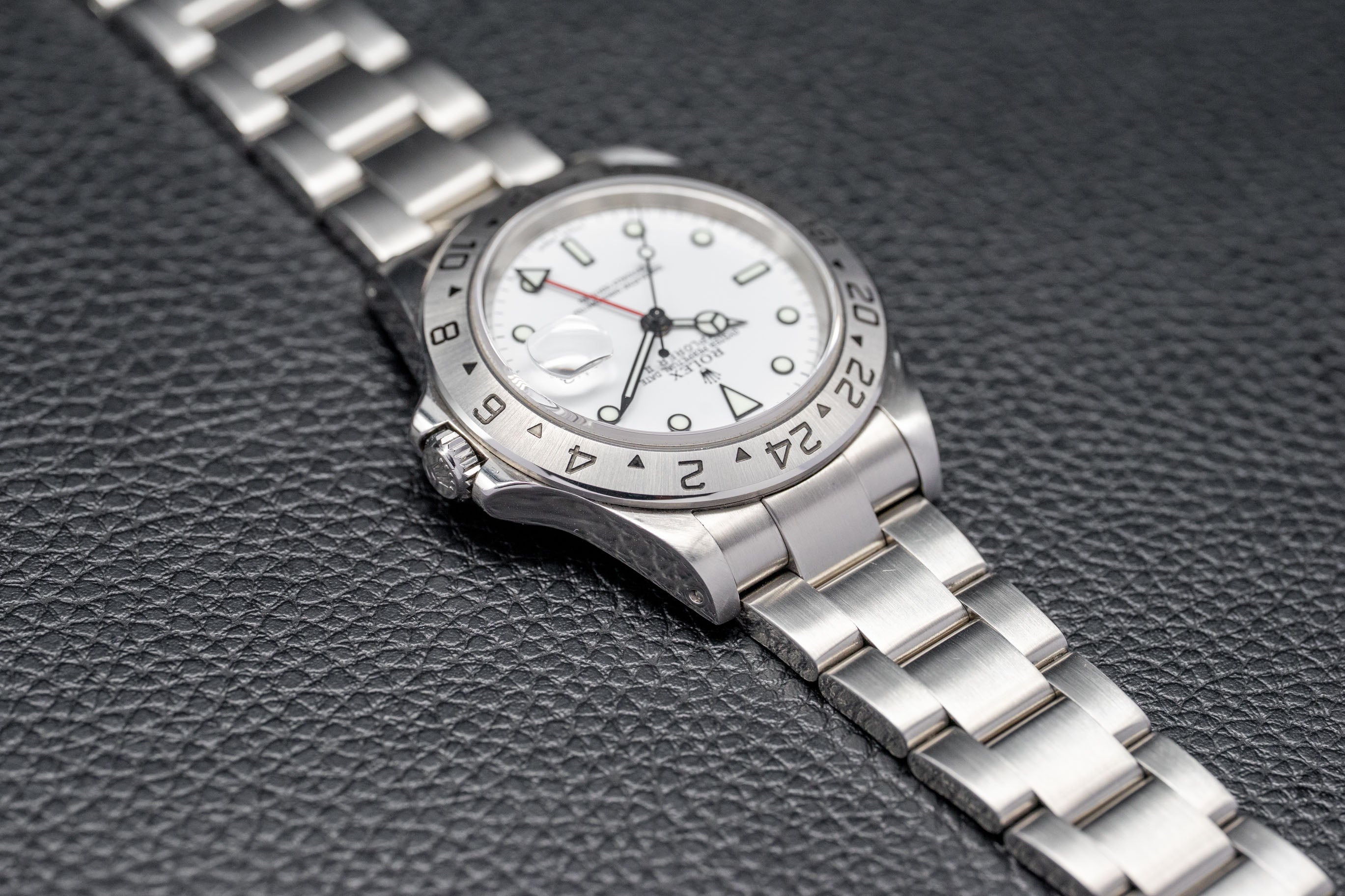 Rolex Explorer 2 Polar 16570 Fullset 2002 Box+Papers