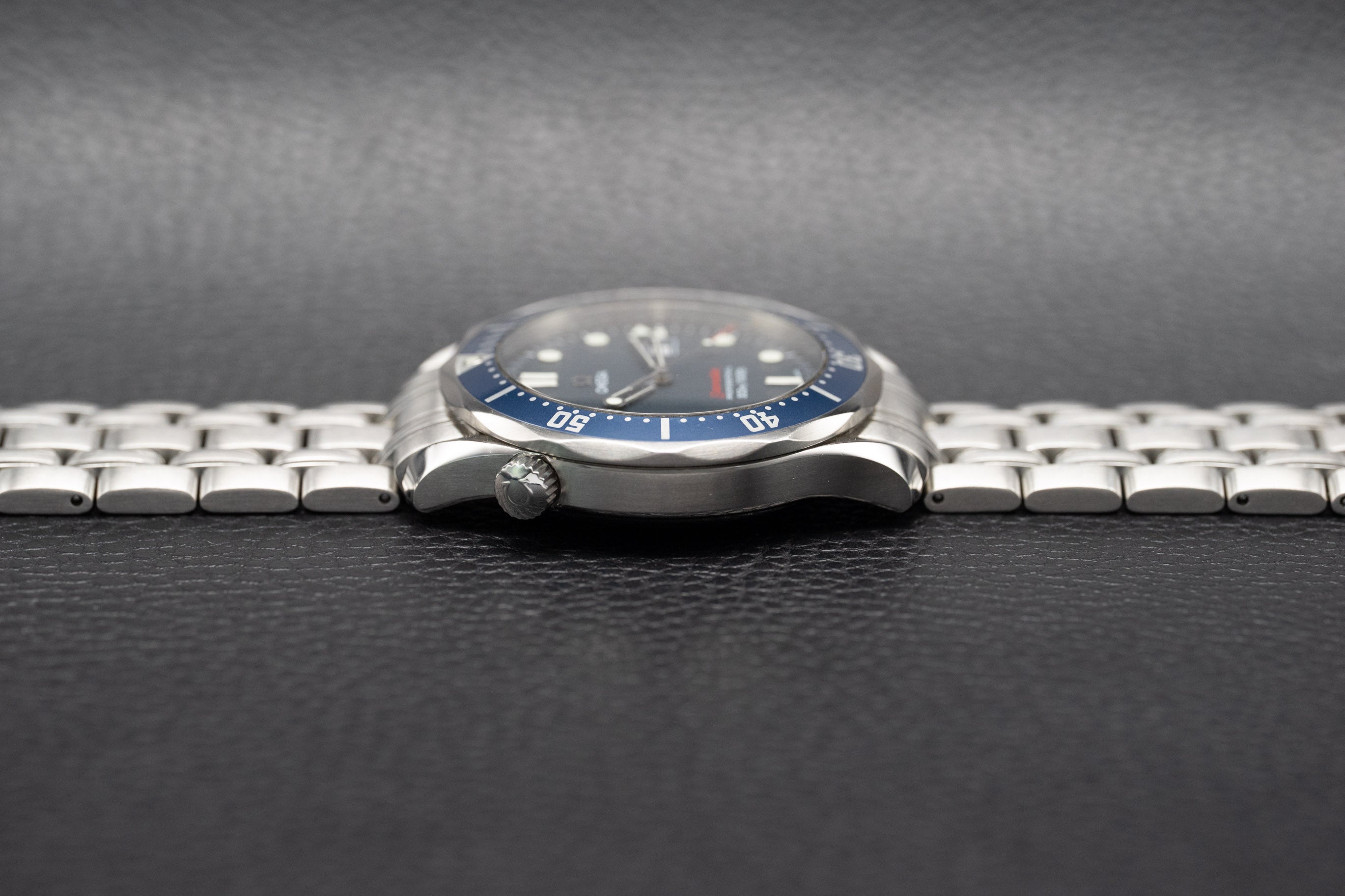 Omega Seamaster Diver 300 2221.80 Blue Dial 2008