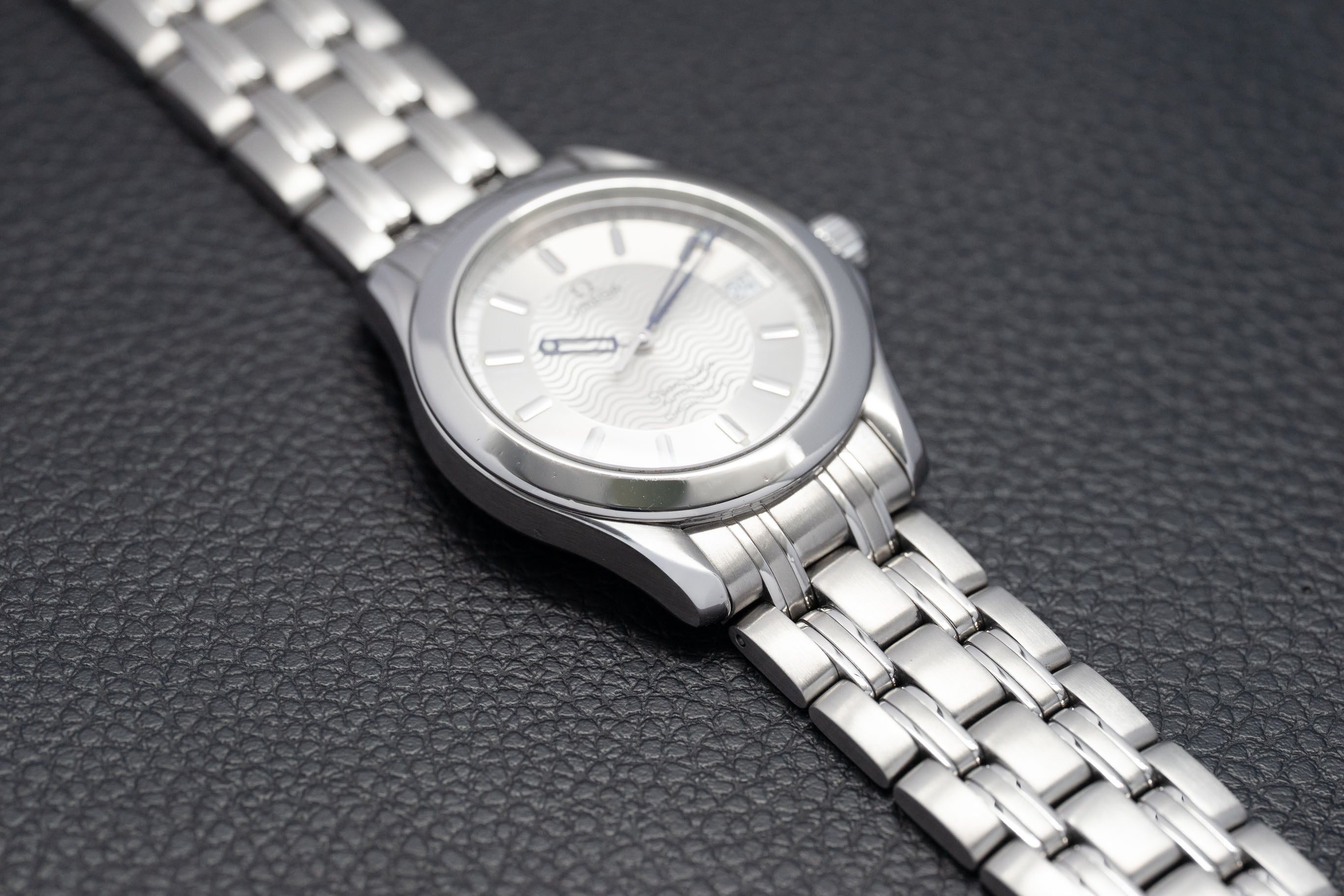Omega Seamaster 120 2501.31 Silver Dial 2002 Papers
