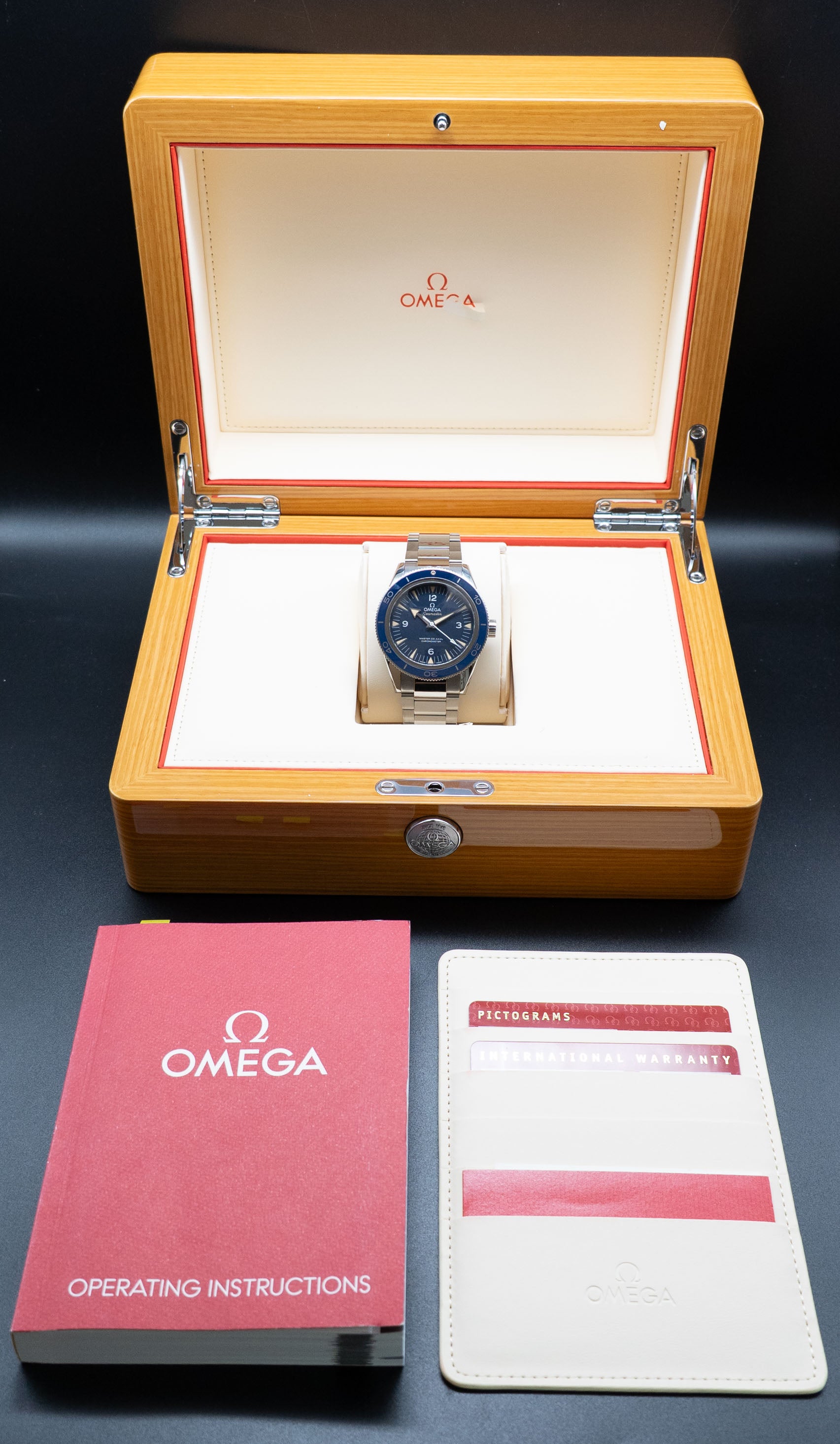 Omega Seamaster 300 233.90.41.21.03.001 Fullset 2015 Box+Papers