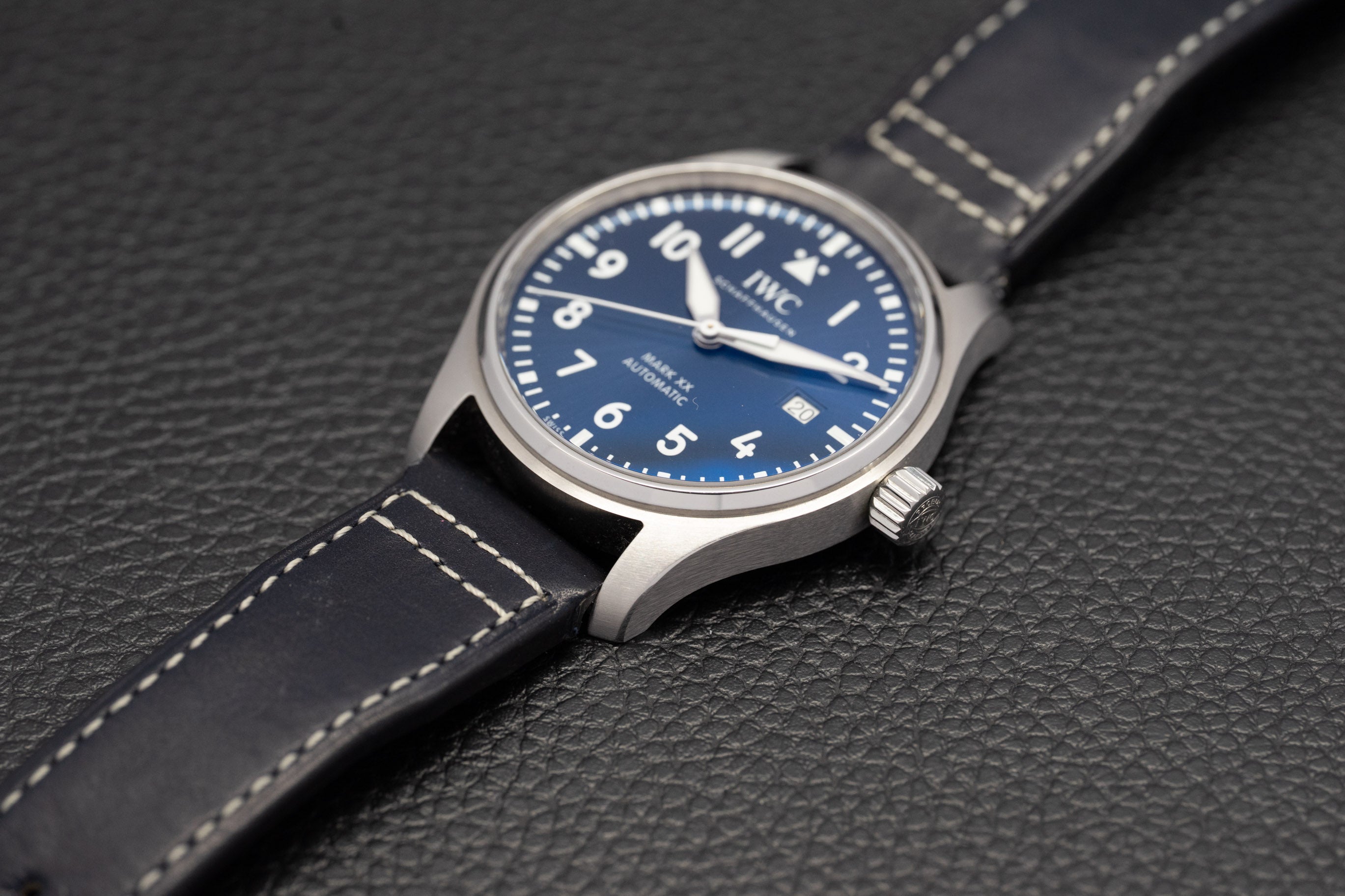 IWC Fliegeruhr Mark XX IW328203 Fullset 2025 Box+Papers
