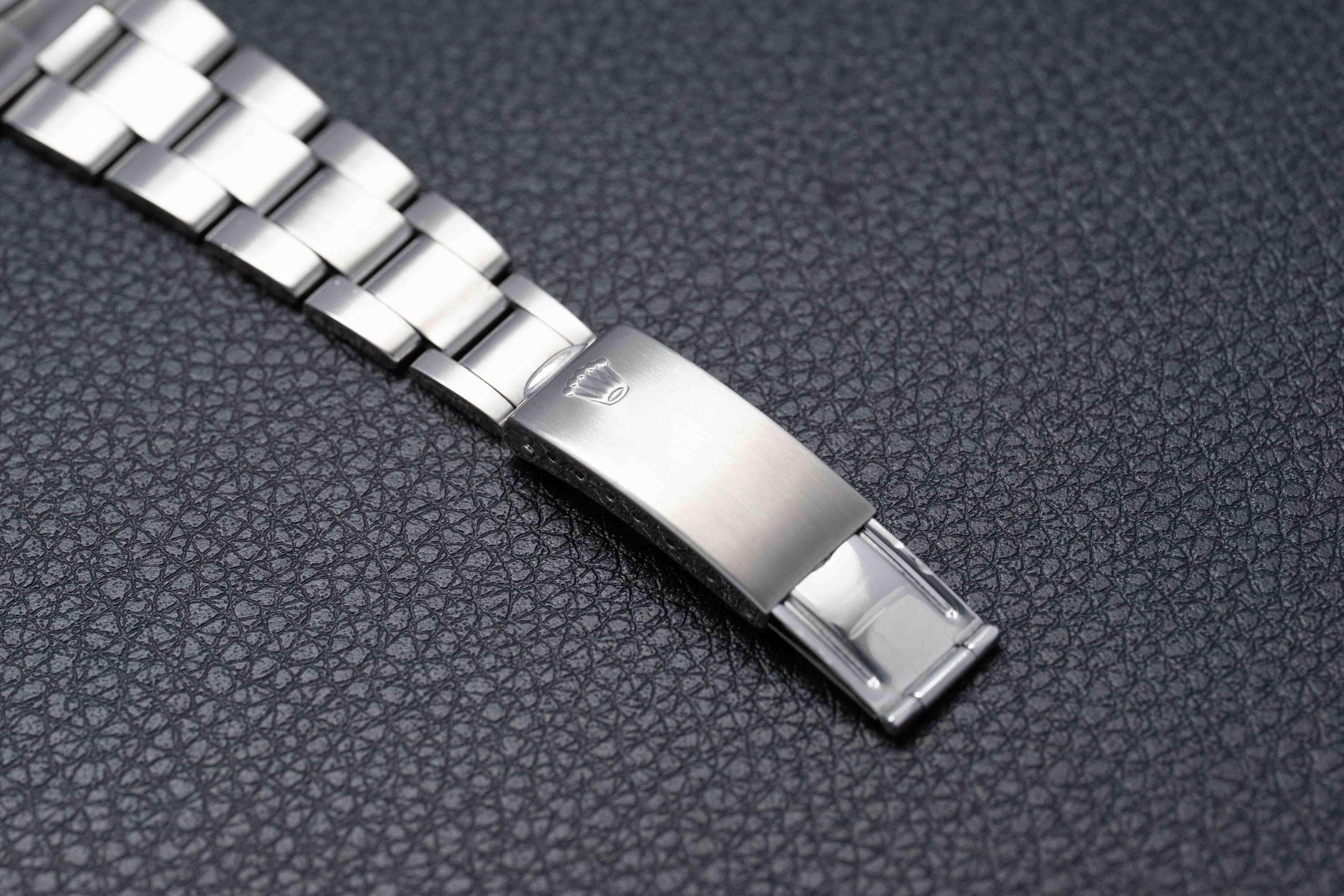 Rolex Oysterdate 6694 Silver Dial 1970