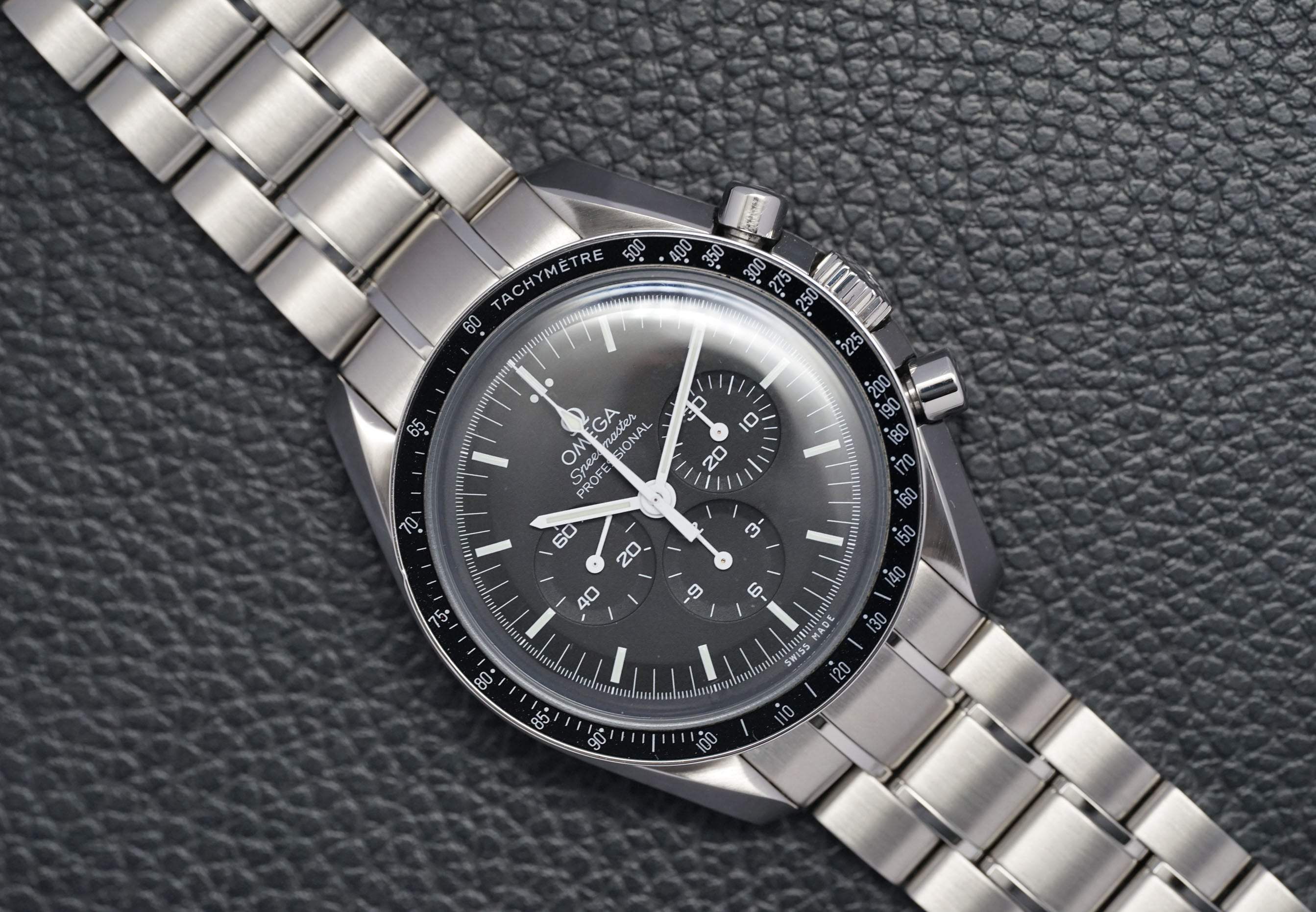 Omega Speedmaster Moonwatch 311.30.42.30.01.005 Fullset 2022 Box+Papers
