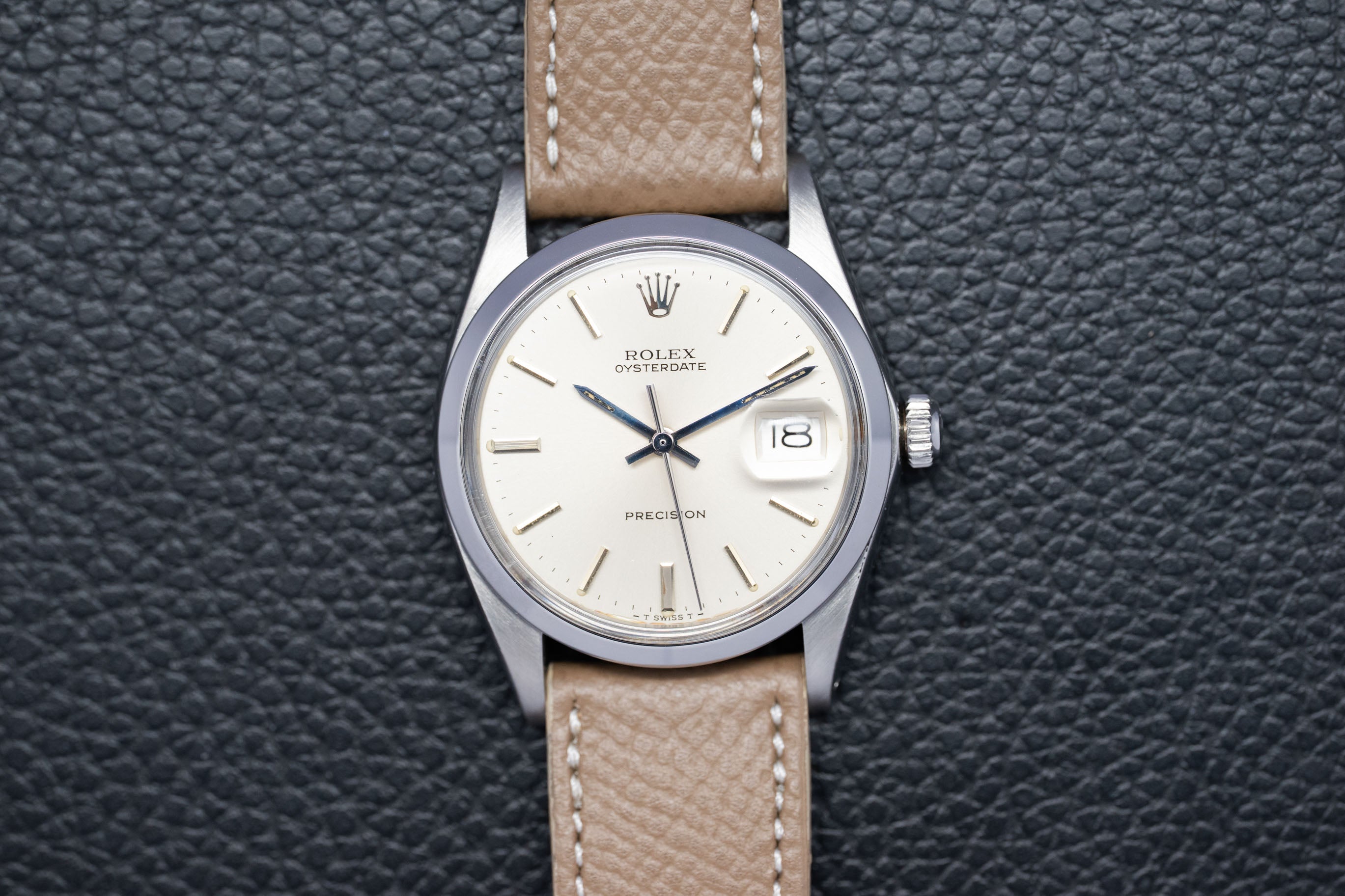 Rolex Oysterdate 6694 Silver Dial 1969