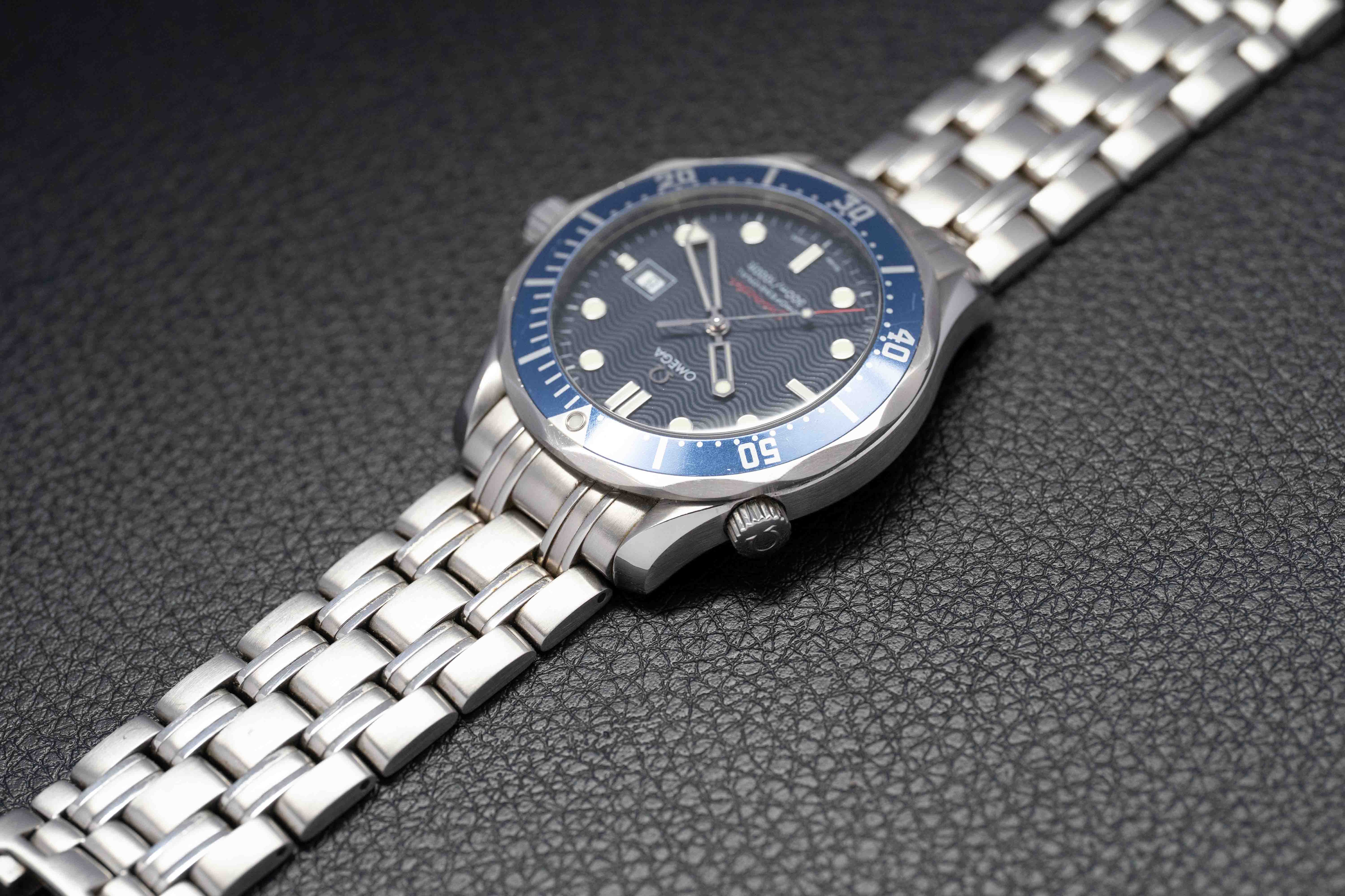 Omega Seamaster 300 2221.80 Blue Dial 2010