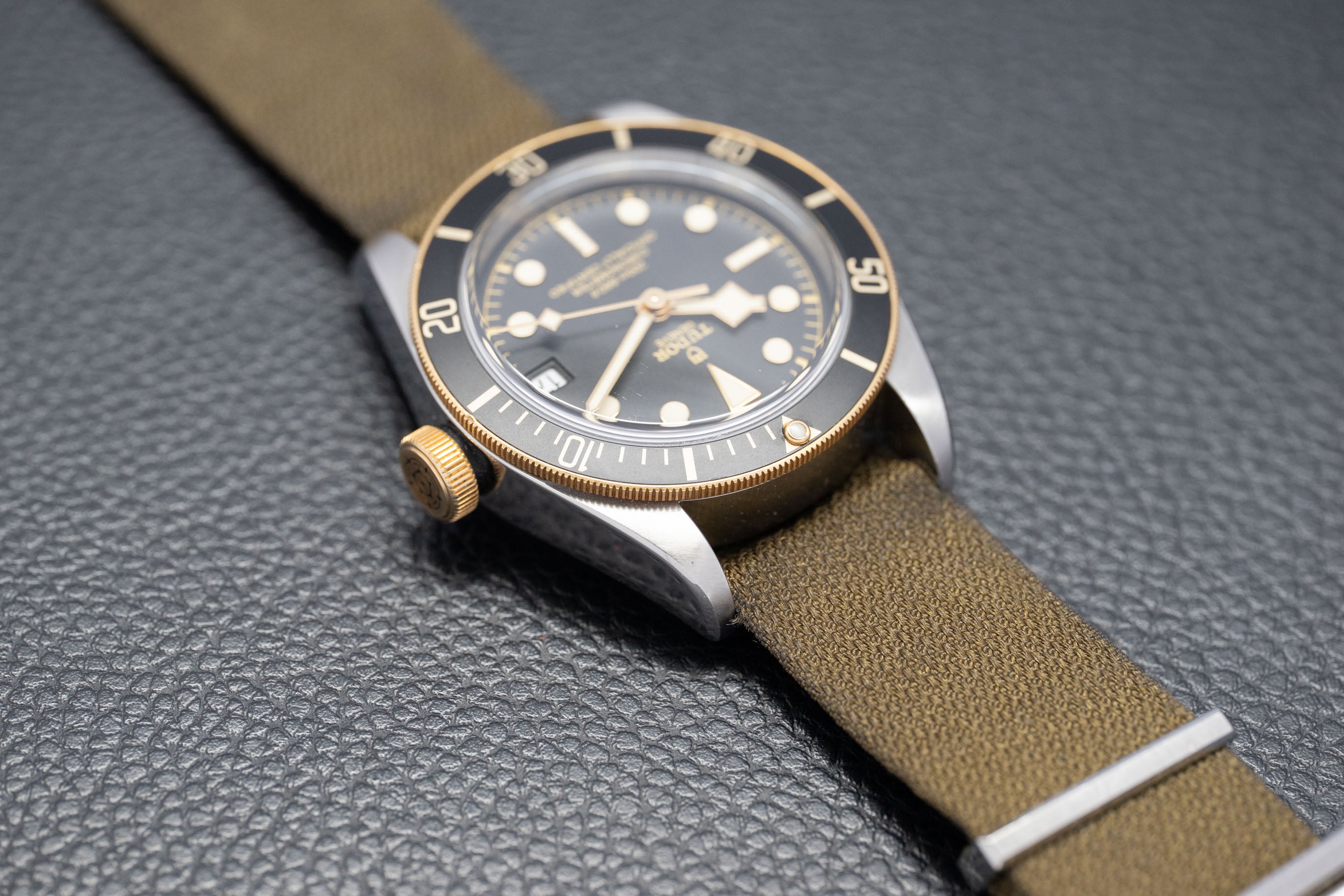Tudor Black Bay S&G 79733N Fullset 2022 Box+Papers