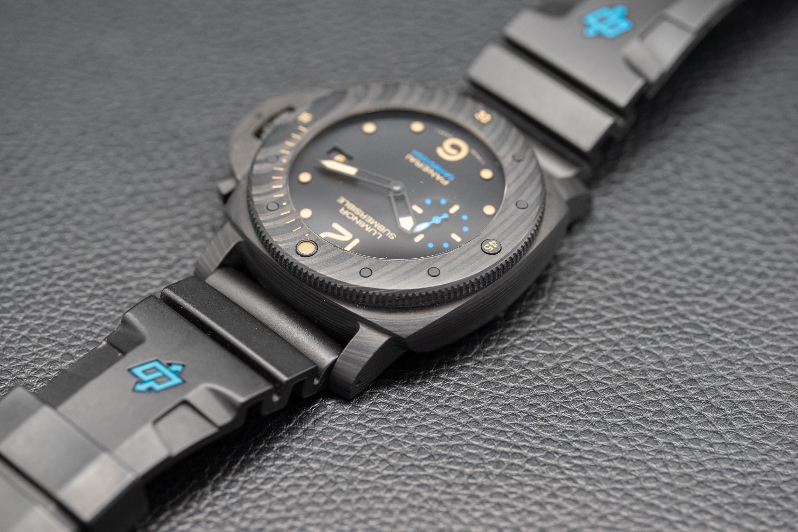 Panerai Luminor Submersible Carbotech PAM00616 Fullset 2019 Box+Papers