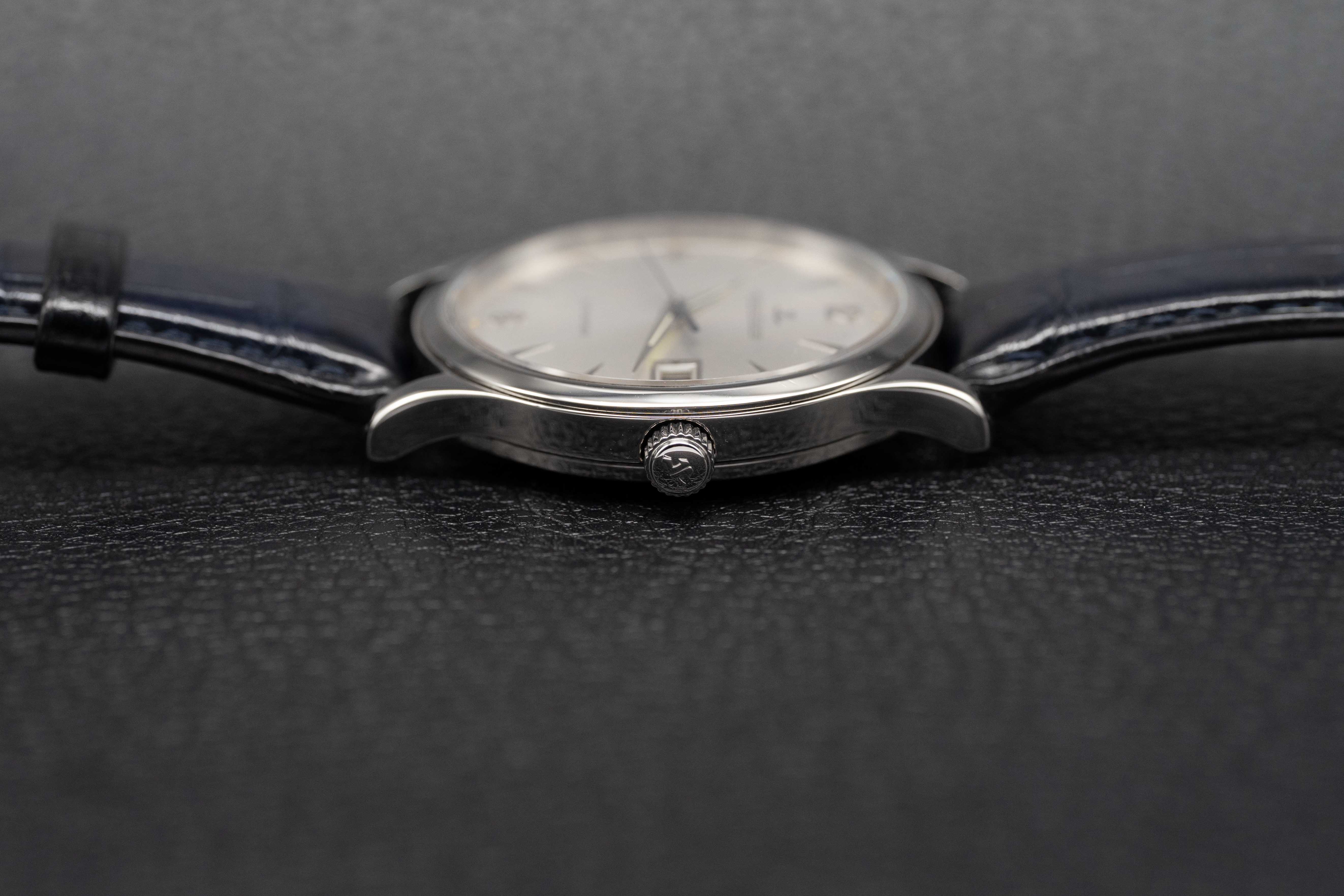 Jaeger-LeCoultre Master Control 140.8.89 Black Dial 2001