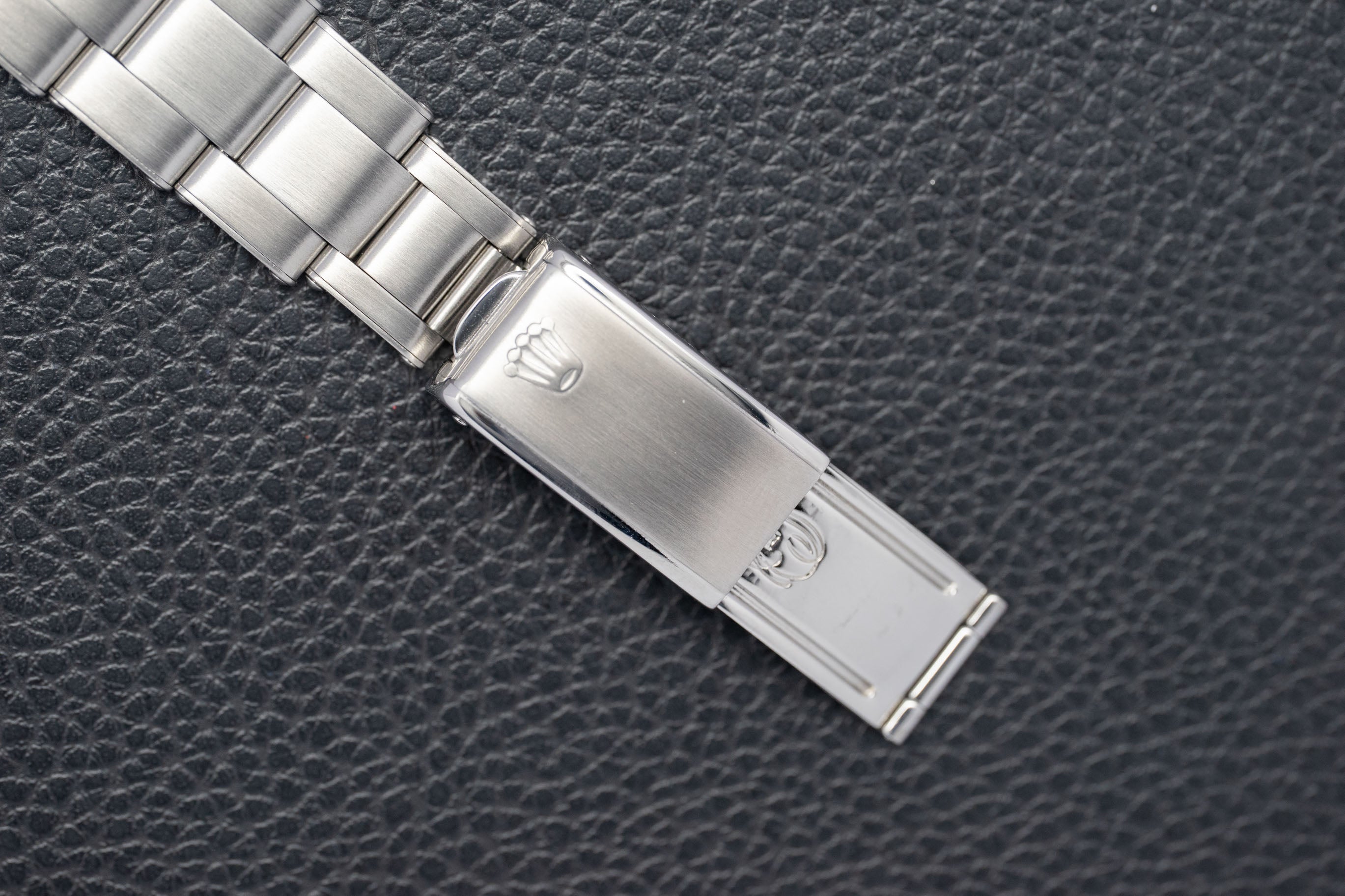 Rolex Oysterdate 6694 Silver Dial 1970