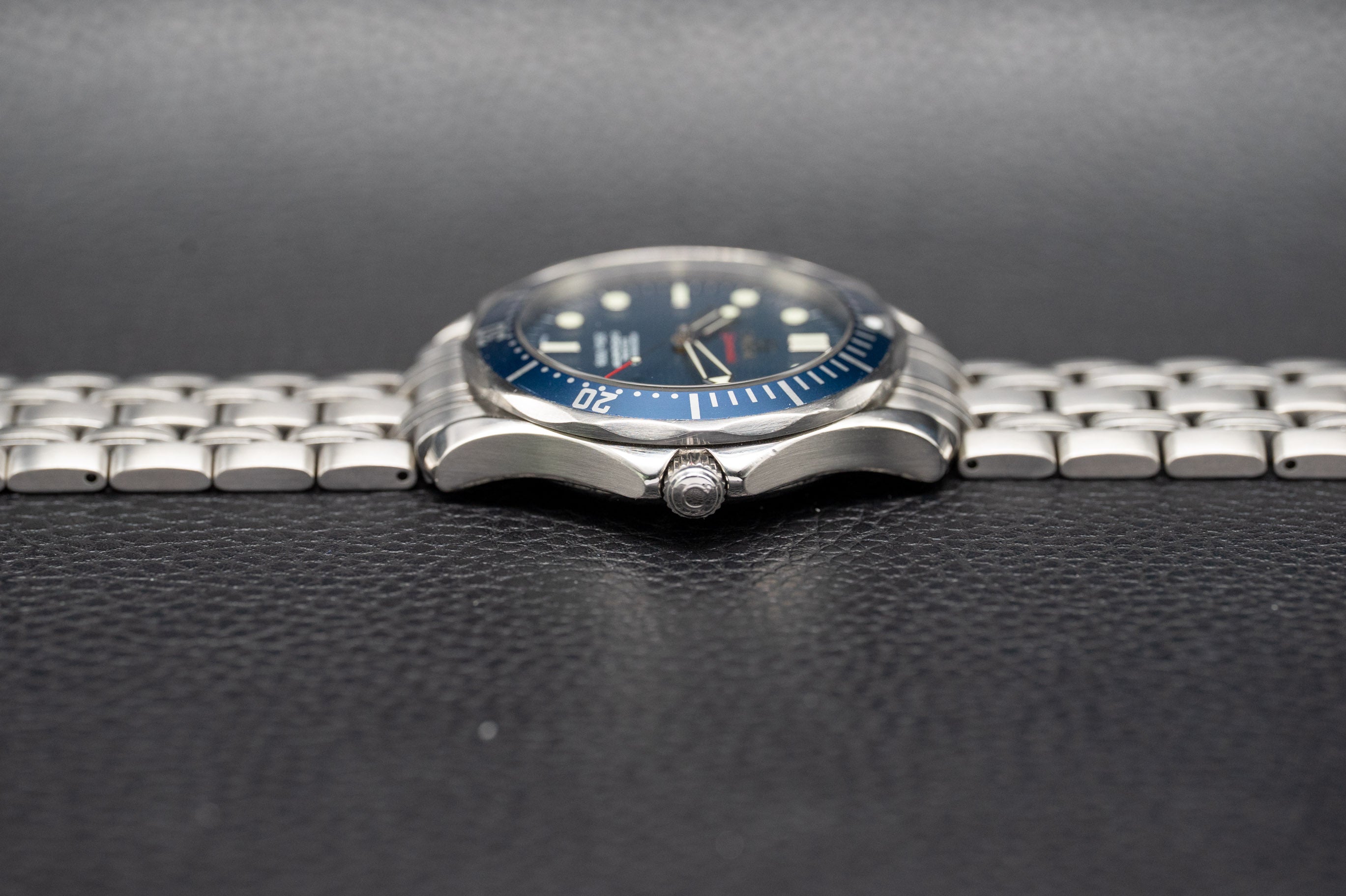 Omega Seamaster Diver 300 2220.80 Fullset 2011 Box+Papers