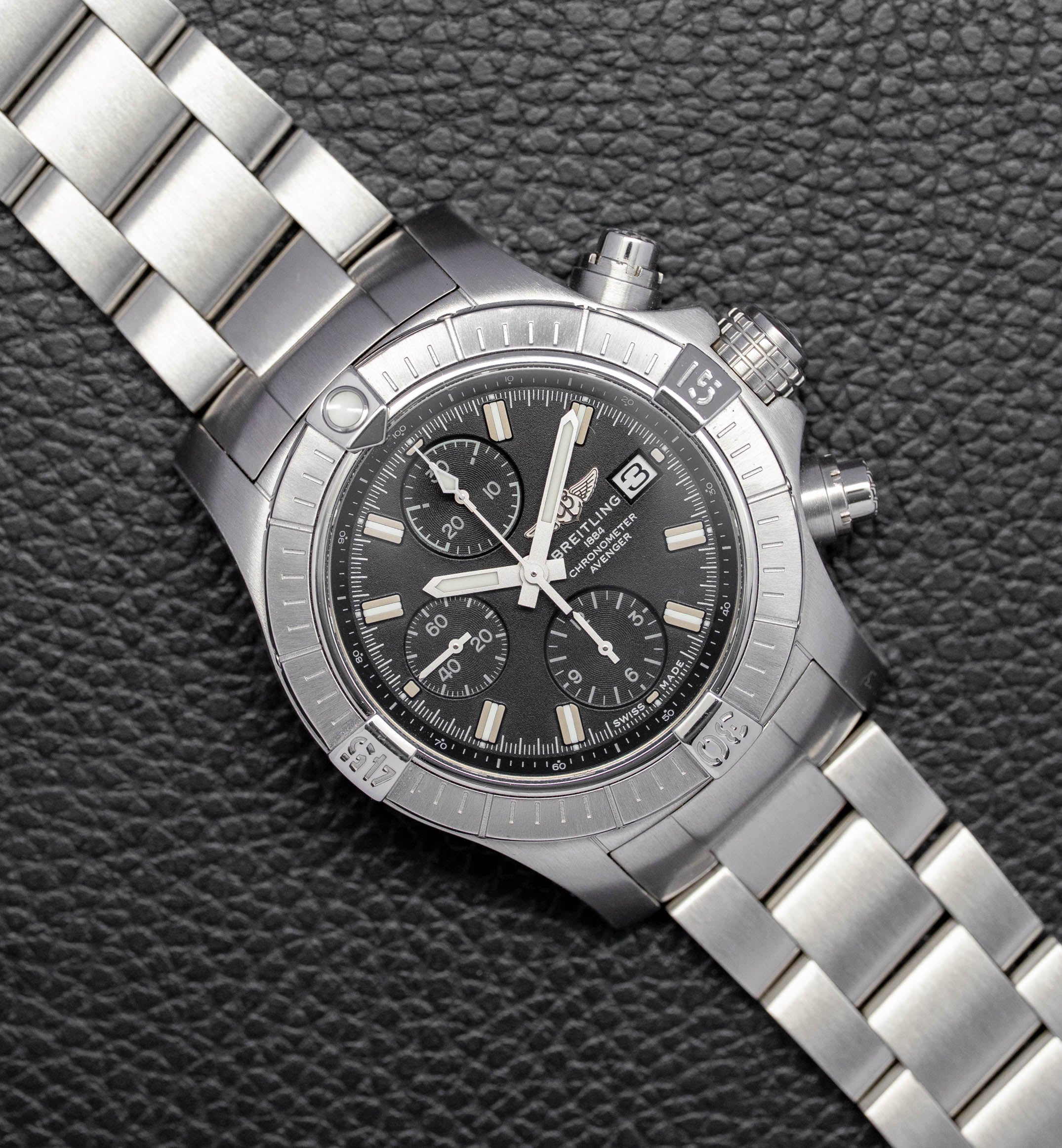 Breitling Avenger Chronograph A13385/A13385101B1A1 Fullset 2020 Box+Papers