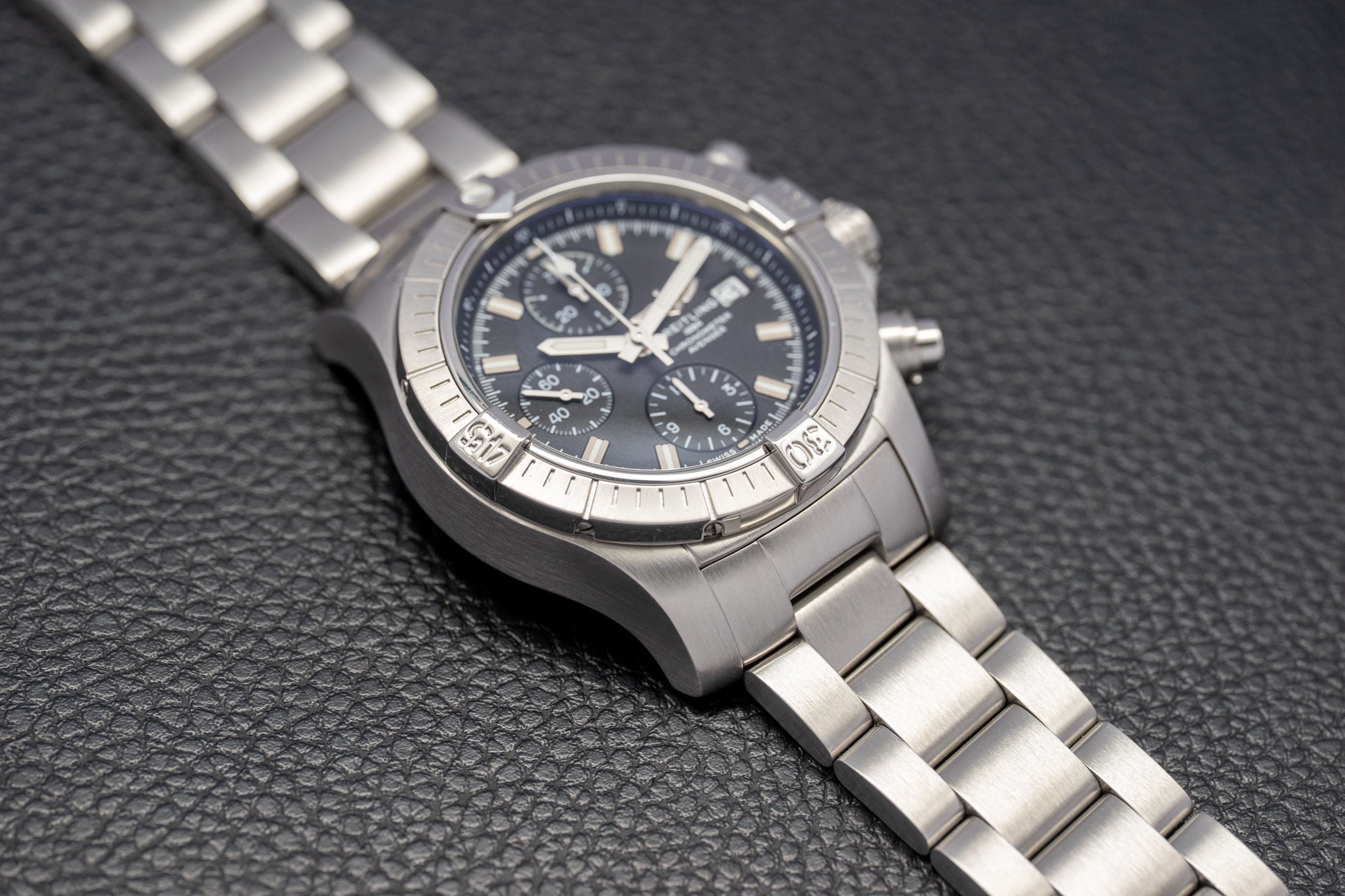 Breitling Avenger Chronograph A13385/A13385101B1A1 Fullset 2020 Box+Papers