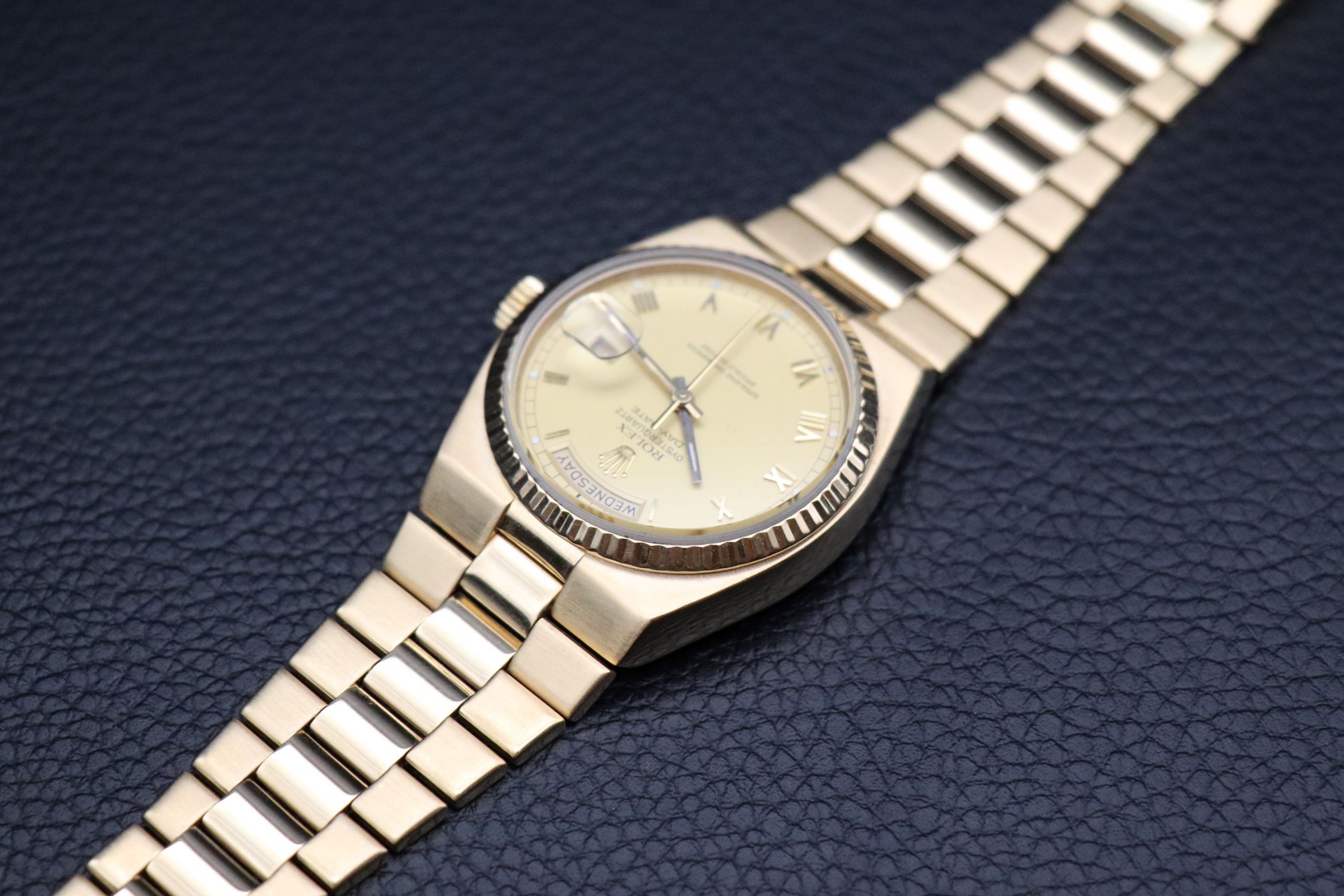 Rolex Day-Date Oysterquartz 19018 Roman Dial