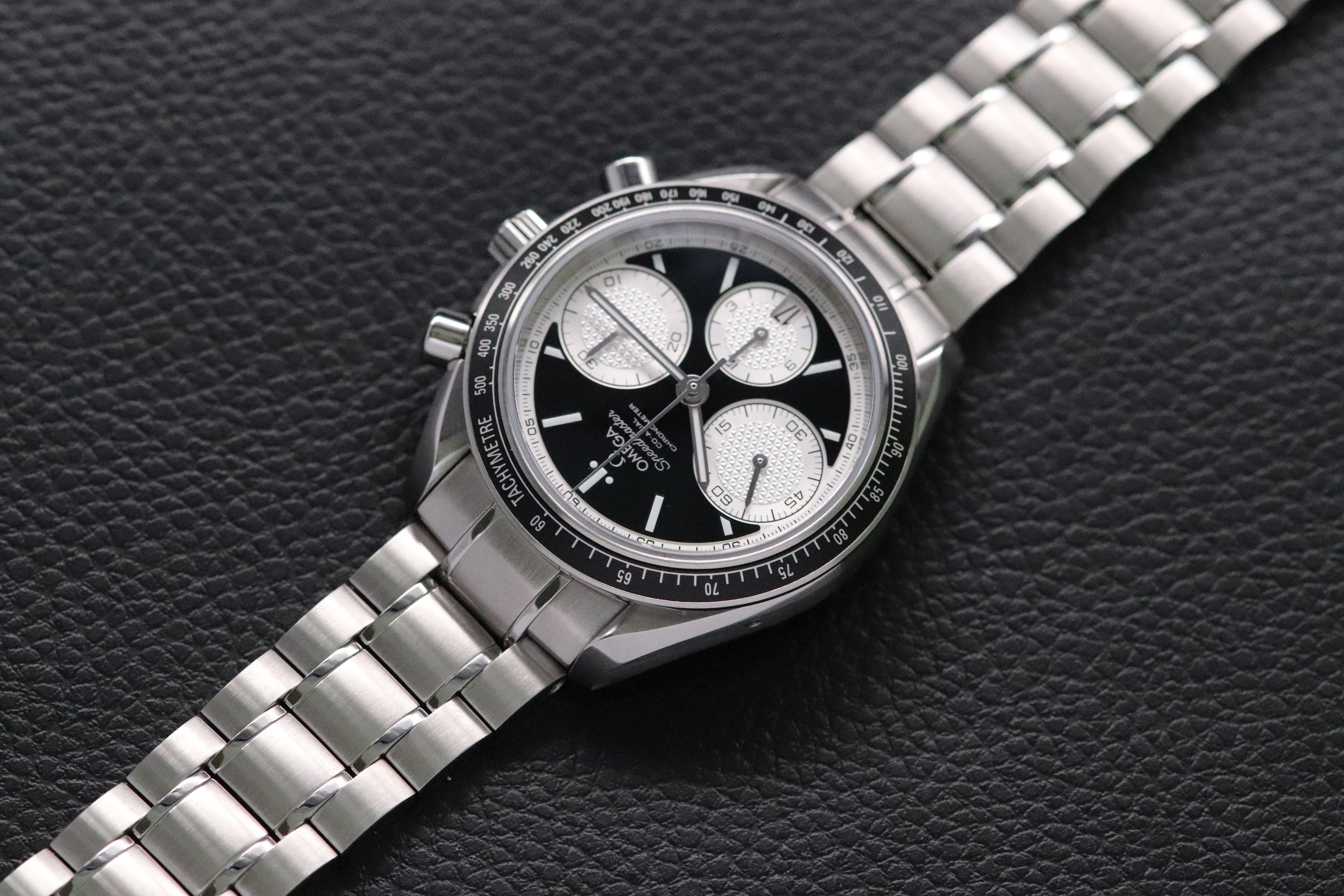 Omega Speedmaster Racing 326.30.40.50.01.002 Panda 2022 Fullset