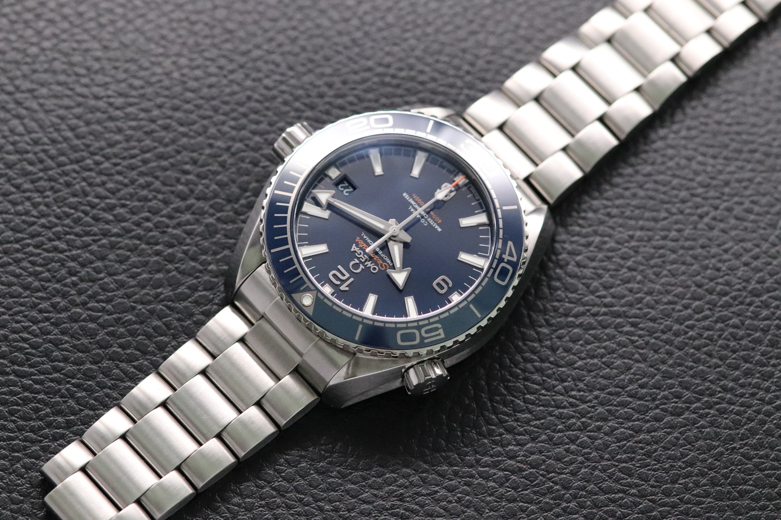 Omega Seamaster Planet Ocean 215.30.44.21.03.001 Fullset 2018 Box+Papers