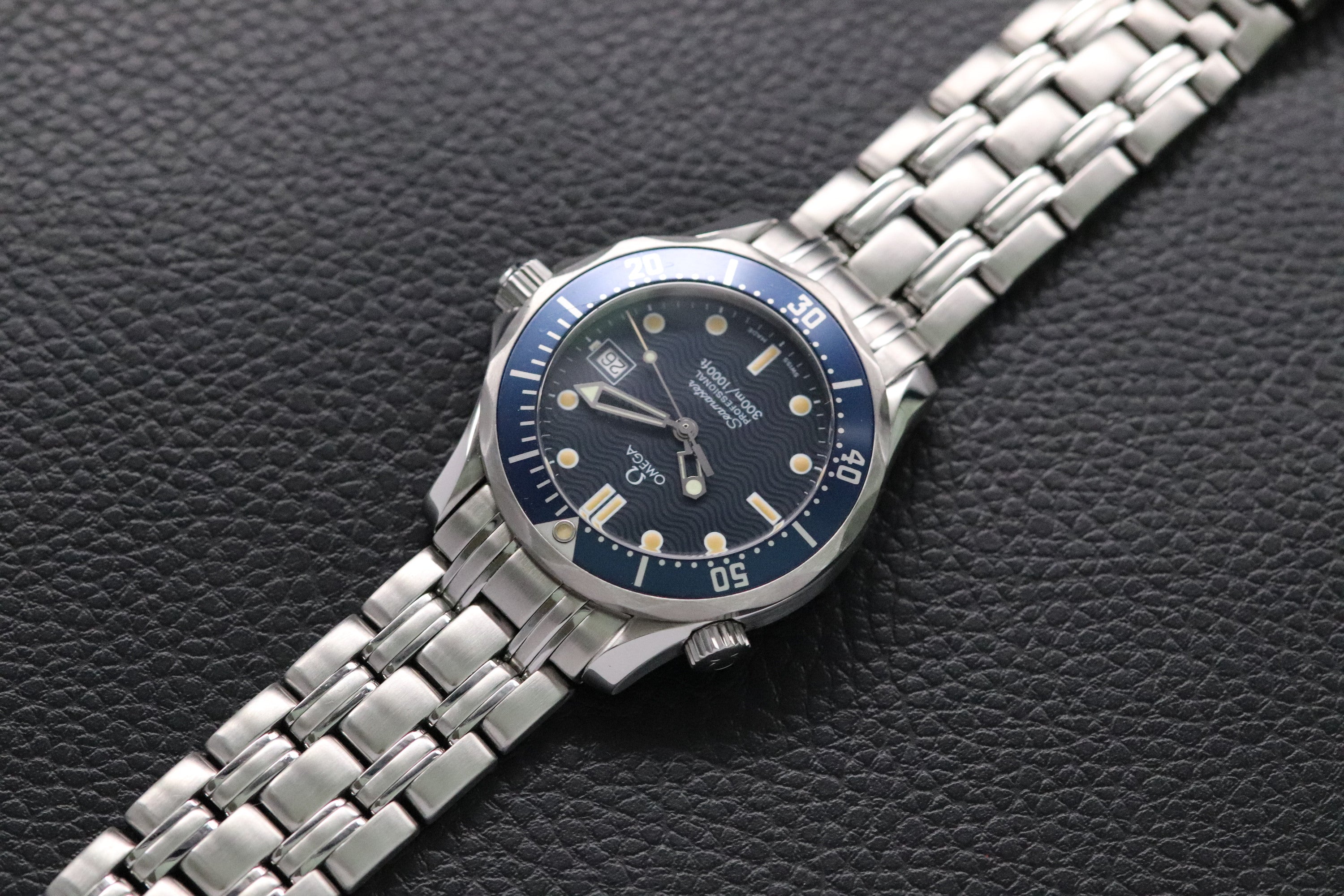 Omega Seamaster 300 2561.80 Blue Dial 1998 Papers