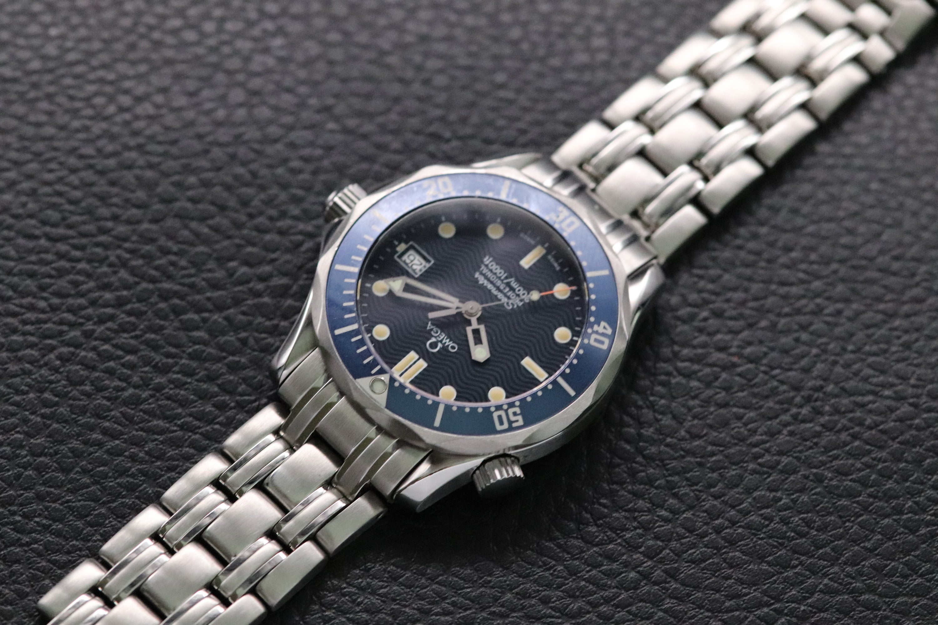 Omega Seamaster 300 2561.80 Blue Dial 1993 Paper