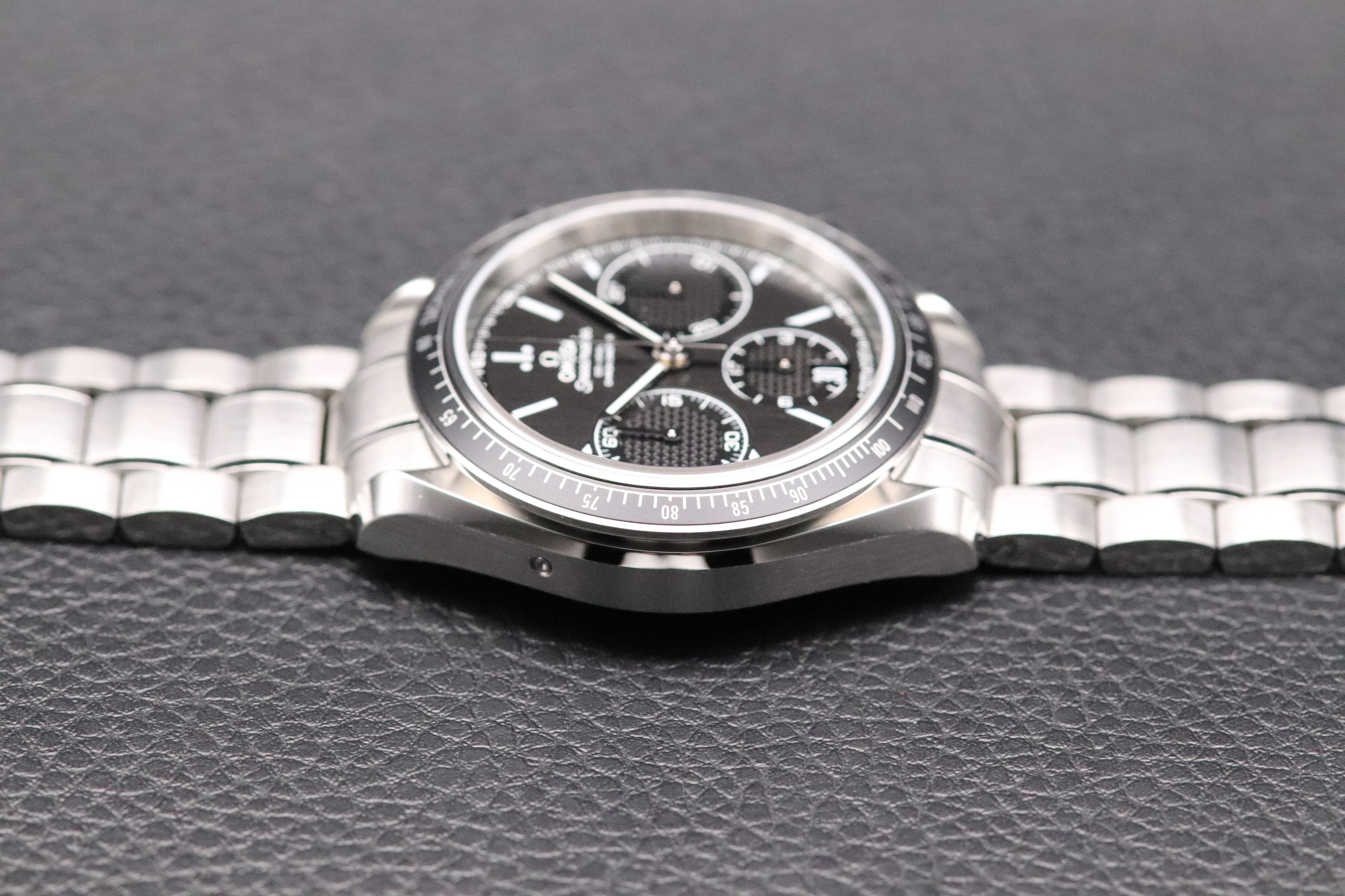 Omega Speedmaster Racing 326.30.40.50.01.001 Fullset 2025 Box+Paper