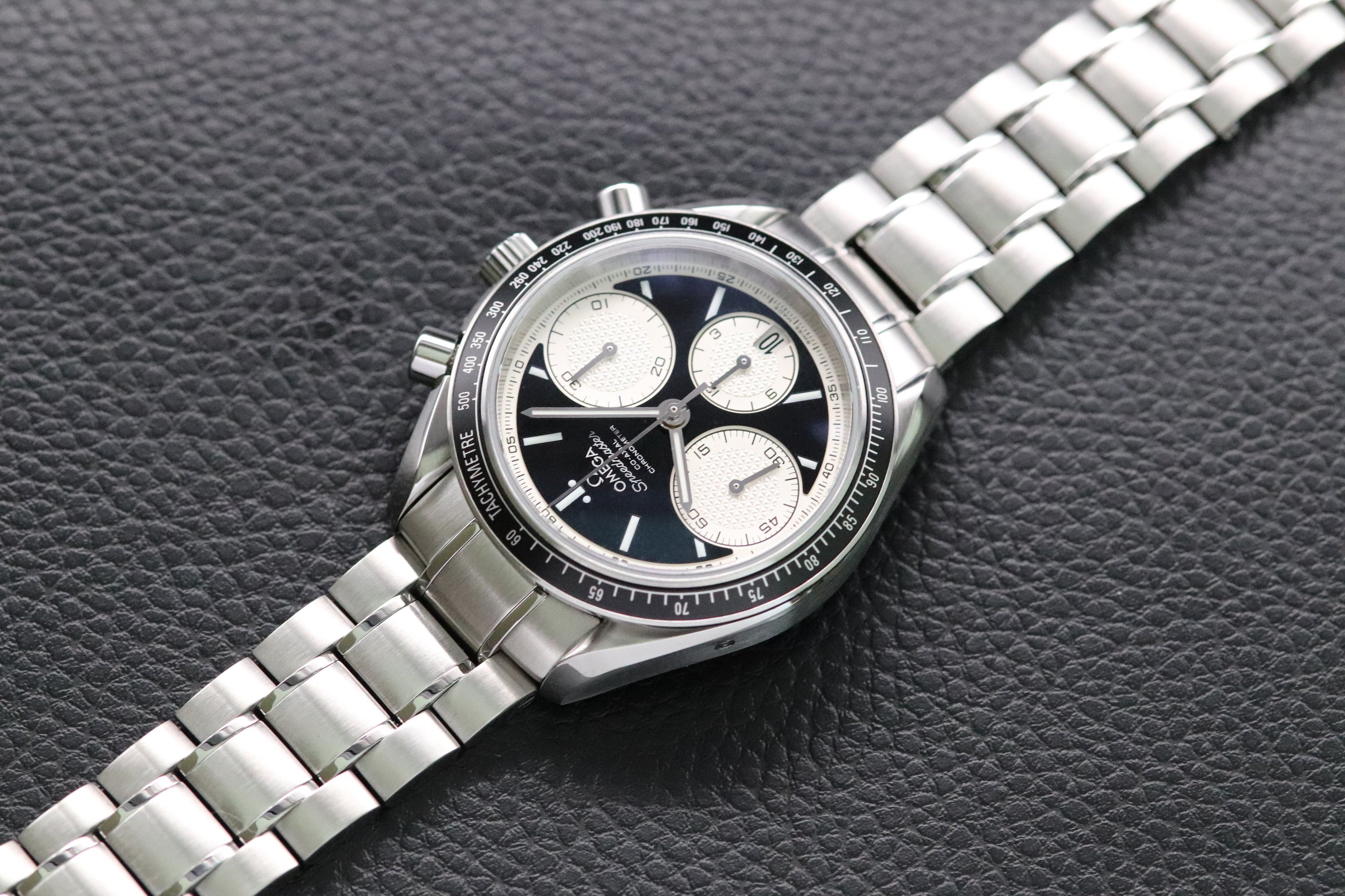 Omega Speedmaster Racing 326.30.40.50.01.002 Panda 2022 Fullset