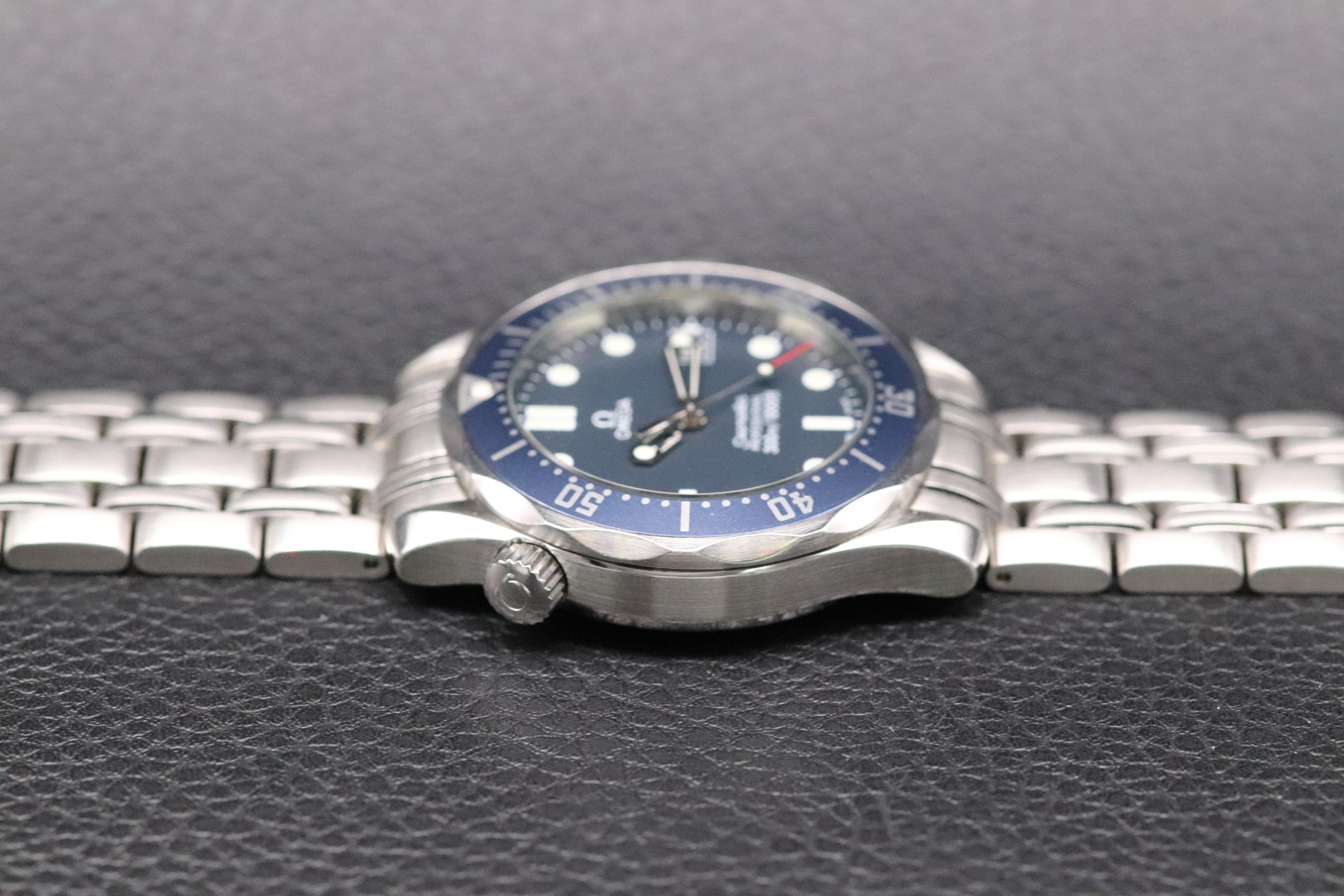 Omega Seamaster 300 2561.80 Blue Dial 2008 Paper