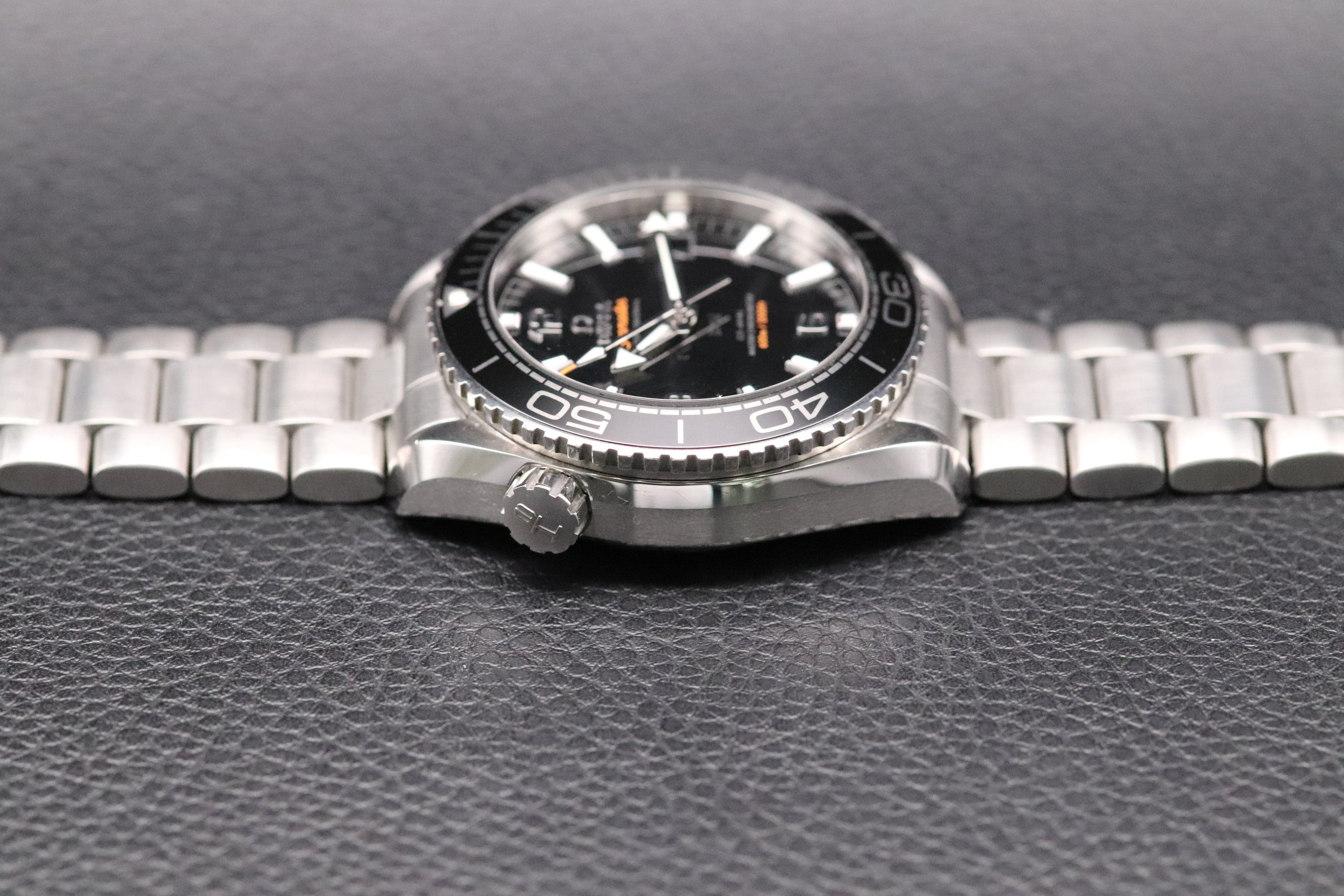Omega Seamaster Planet Ocean 215.30.44.21.01.001 Fullset 2022 Box+Papers