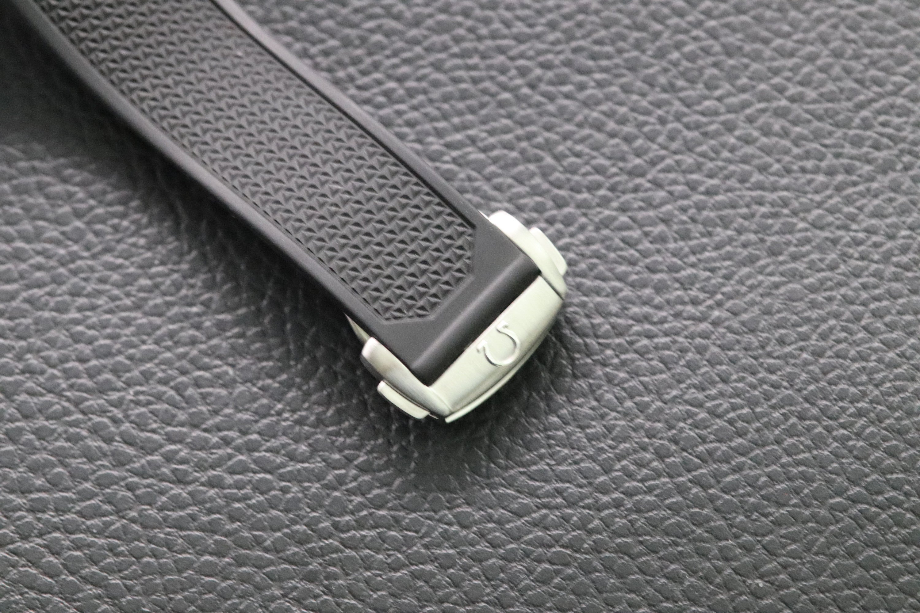 Omega Speedmaster Racing 326.32.40.50.04.001 Fullset 2021 Box+Papers