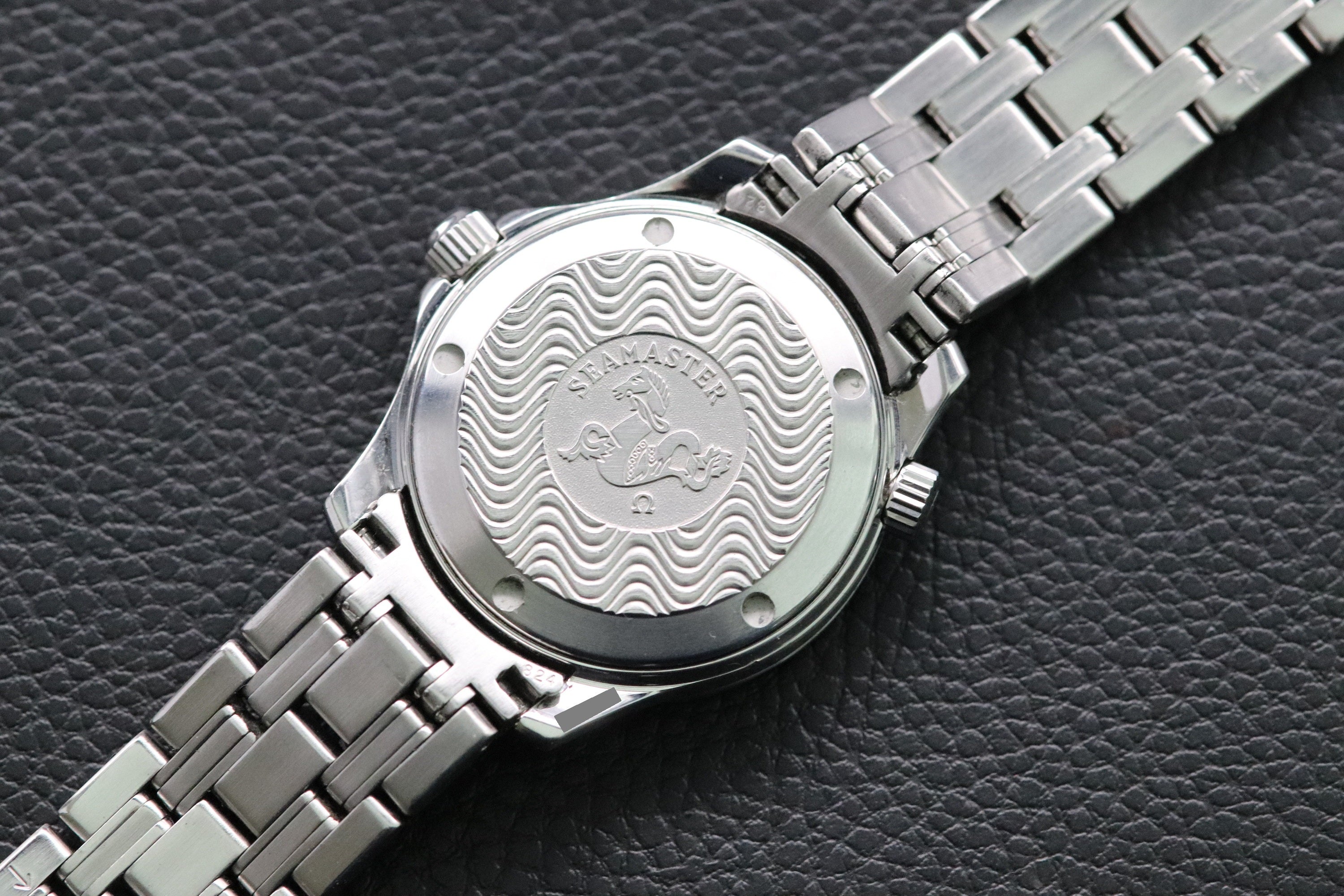 Omega Seamaster 300 2561.80 Blue Dial 1998 Papers