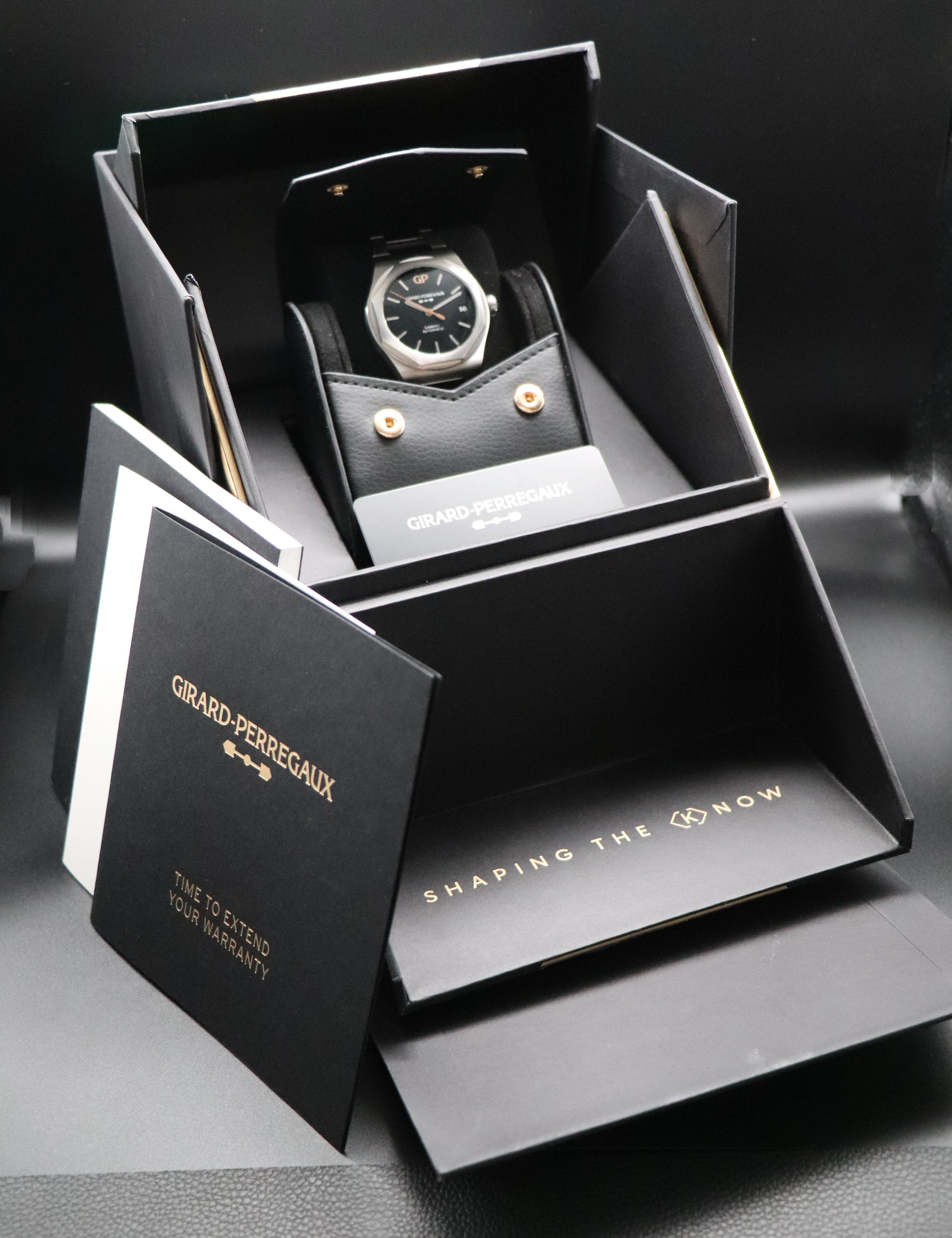 Girard Perregaux Laureato Infinity Edition 81010-11-636-11A Onyx Dial Fullset 2024 Box+Papers